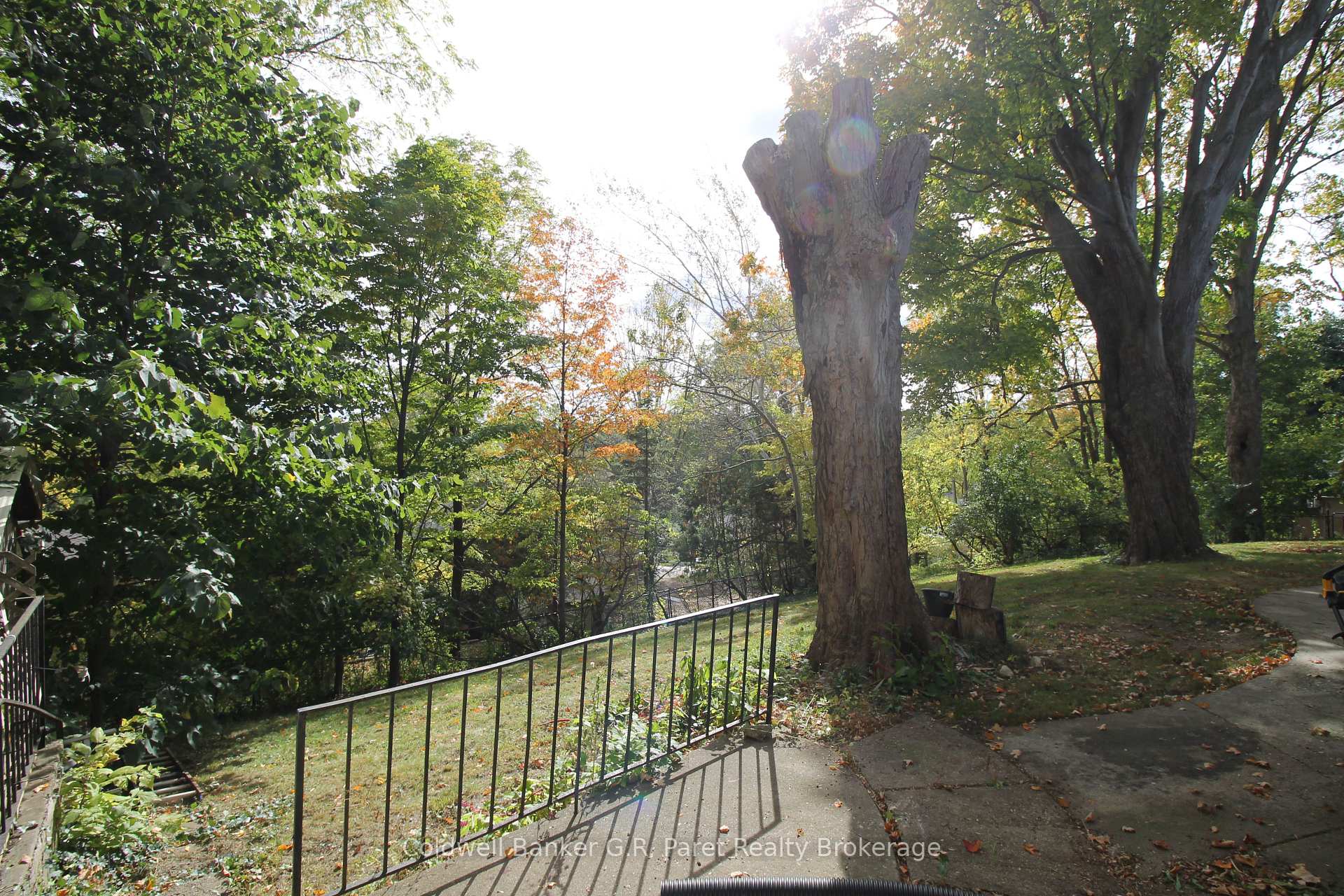 Photo 50 of 340 Riverside Drive, London, North N — HOMEH