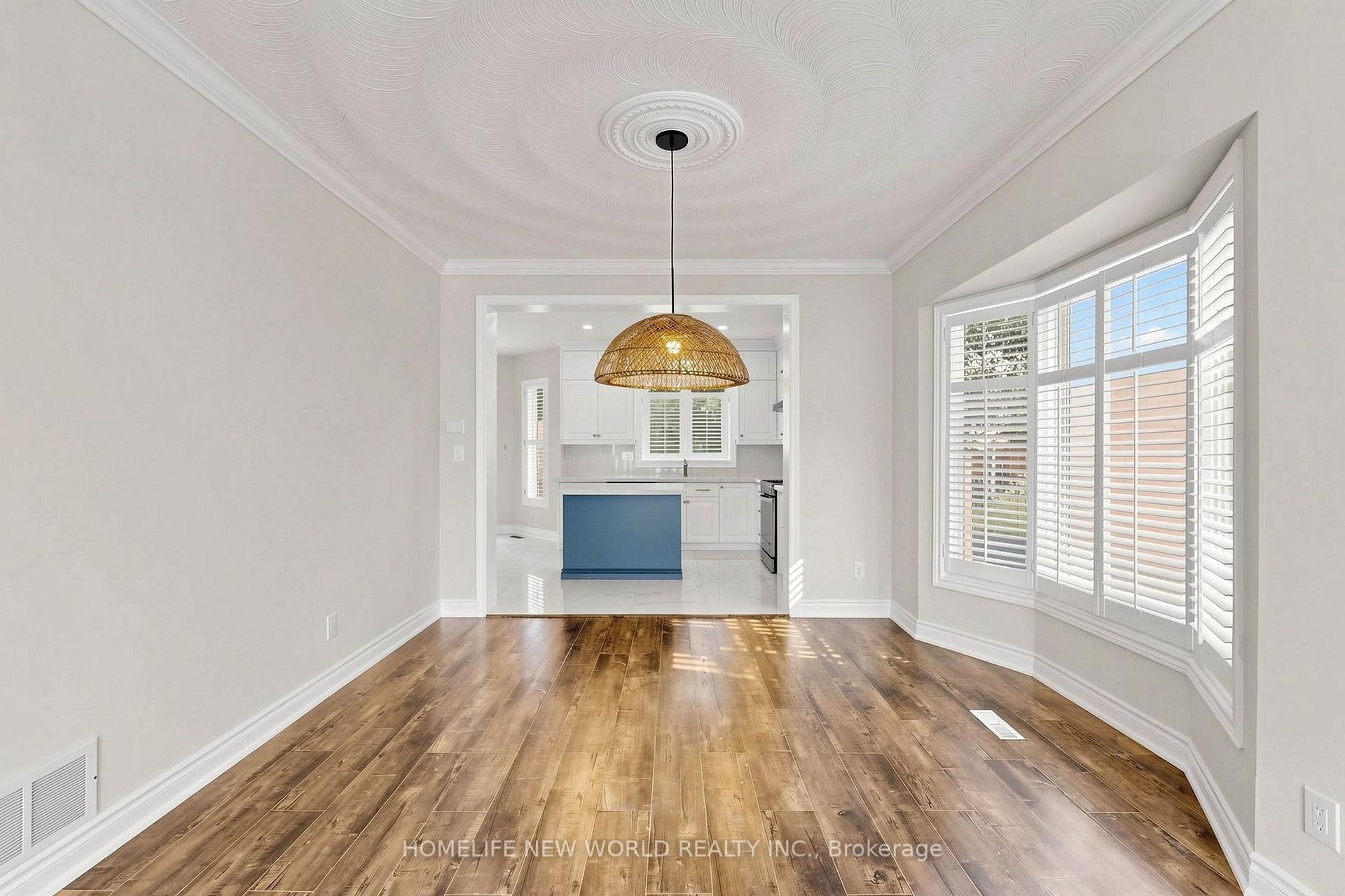 Photo 5 of 3973 Rolling Valley Drive, Mississauga, Erin Mills — HOMEH