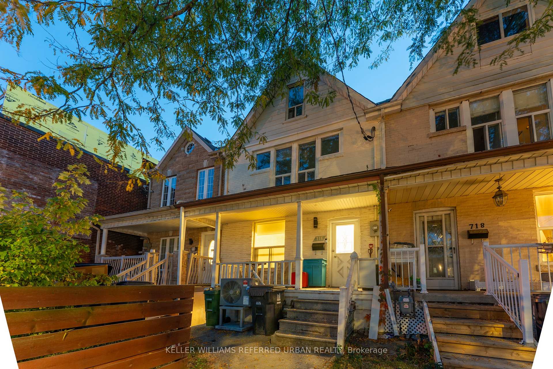 Photo of Unit Upper, 716 Lansdowne Avenue