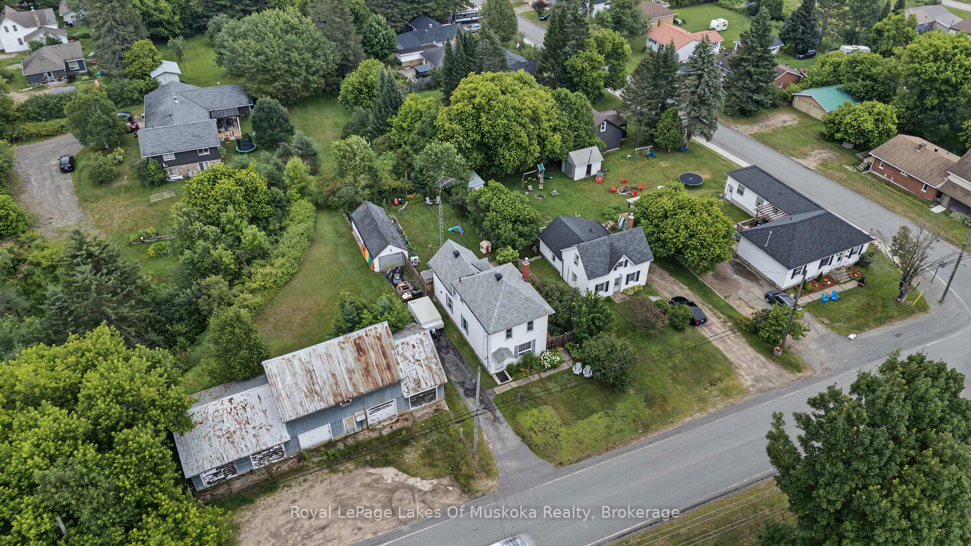 Photo 34 of 152 Main Street, Burk's Falls — HOMEH