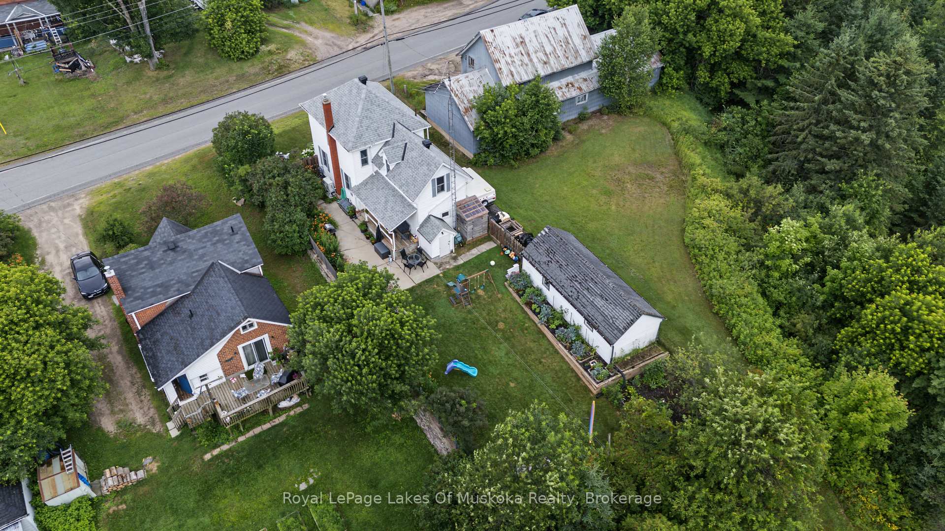 Photo 35 of 152 Main Street, Burk's Falls — HOMEH