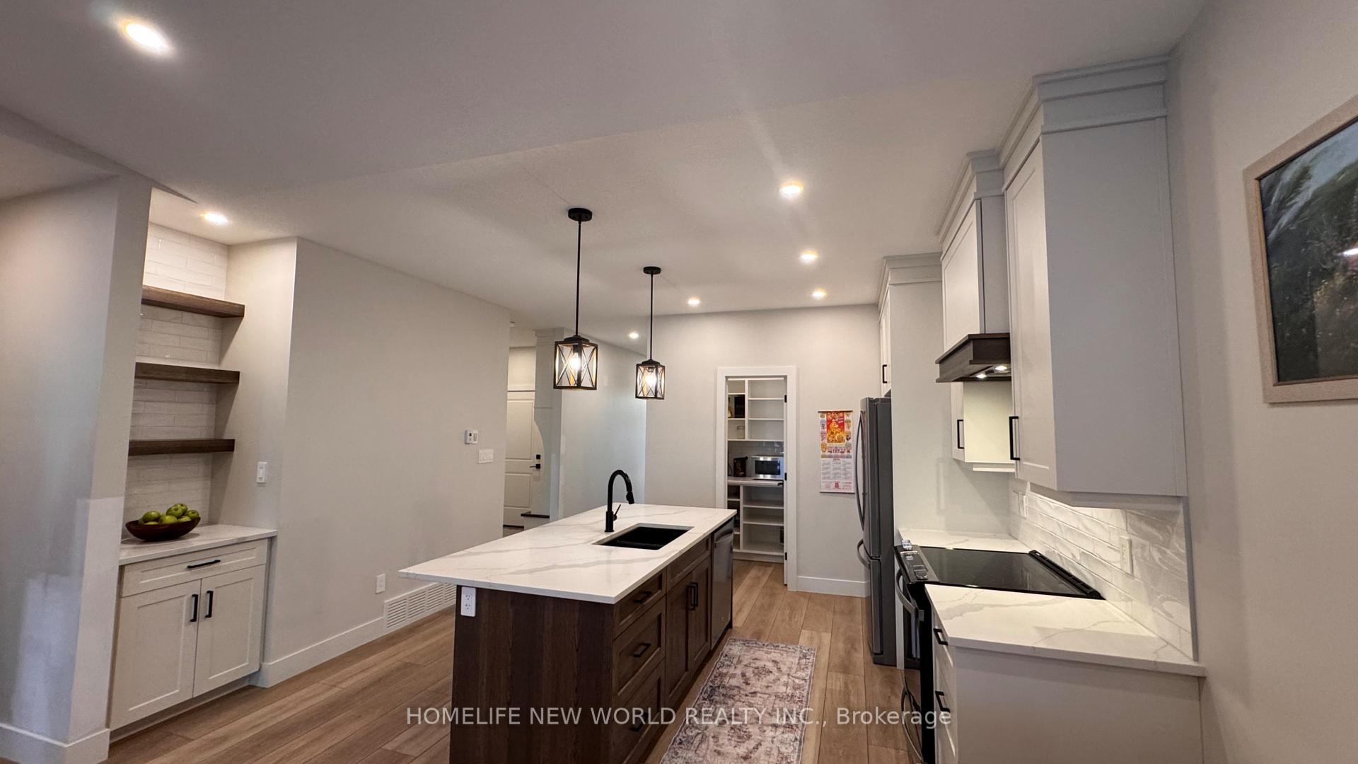 Photo 19 of 118 Devinwood Avenue, Brockton — HOMEH