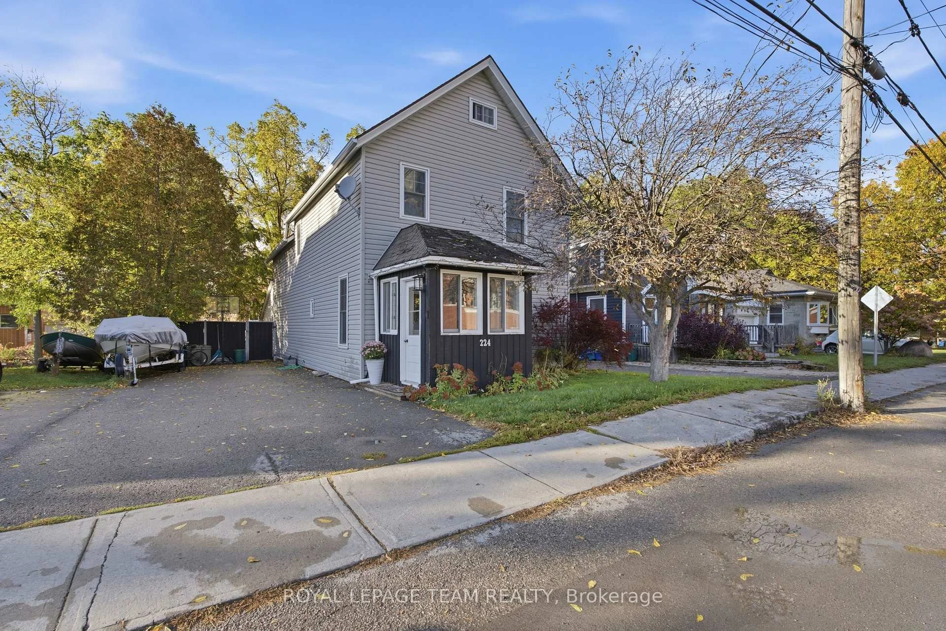 Photo 2 of 224 Reuben Crescent, North Grenville, Kemptville — HOMEH