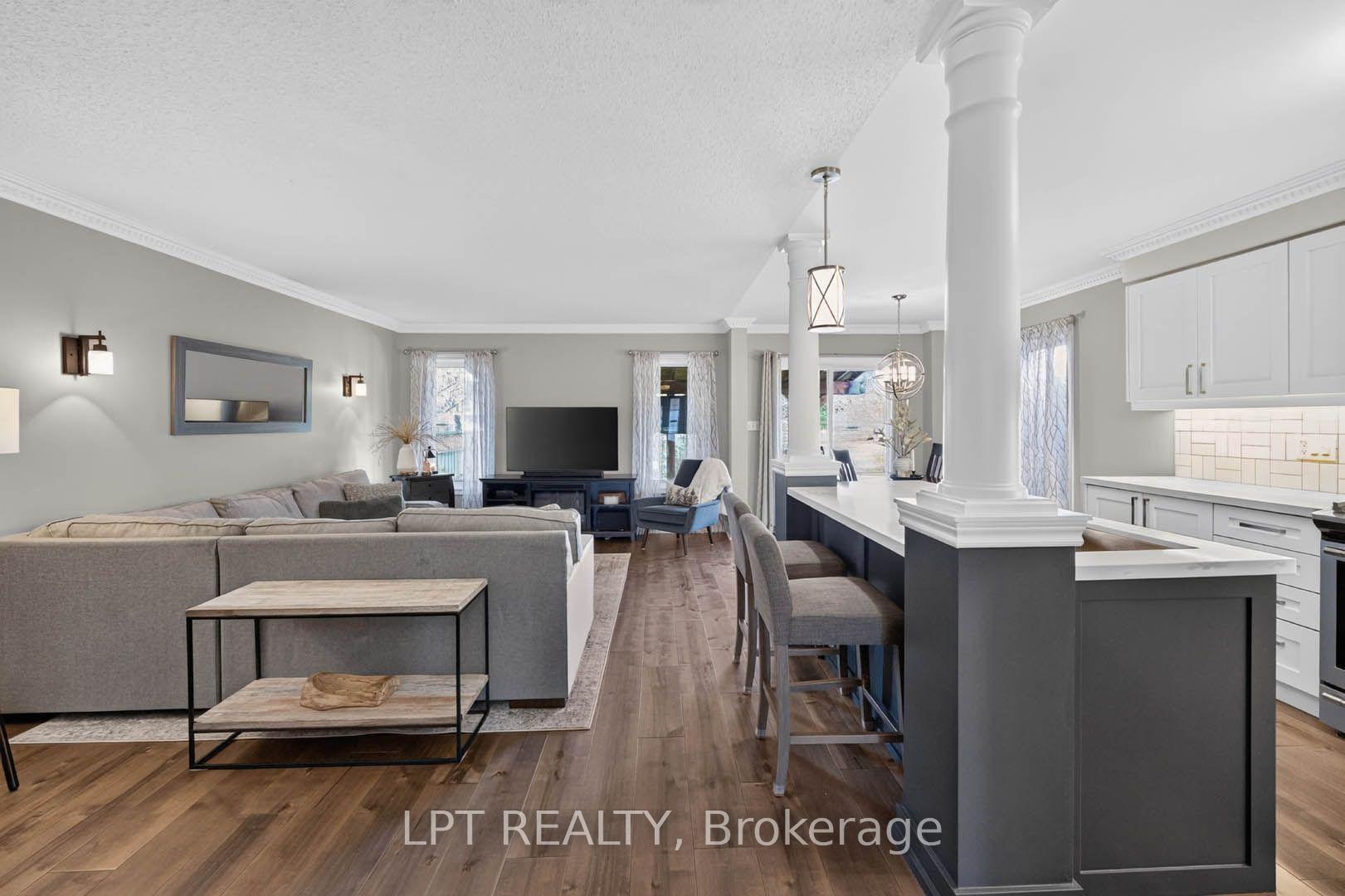 Photo 9 of 32 Primeau Avenue, Whitby, Brooklin — HOMEH