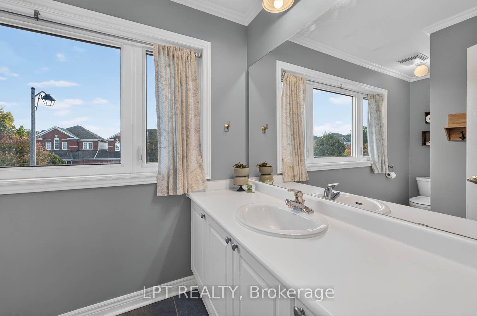 Photo 28 of 32 Primeau Avenue, Whitby, Brooklin — HOMEH