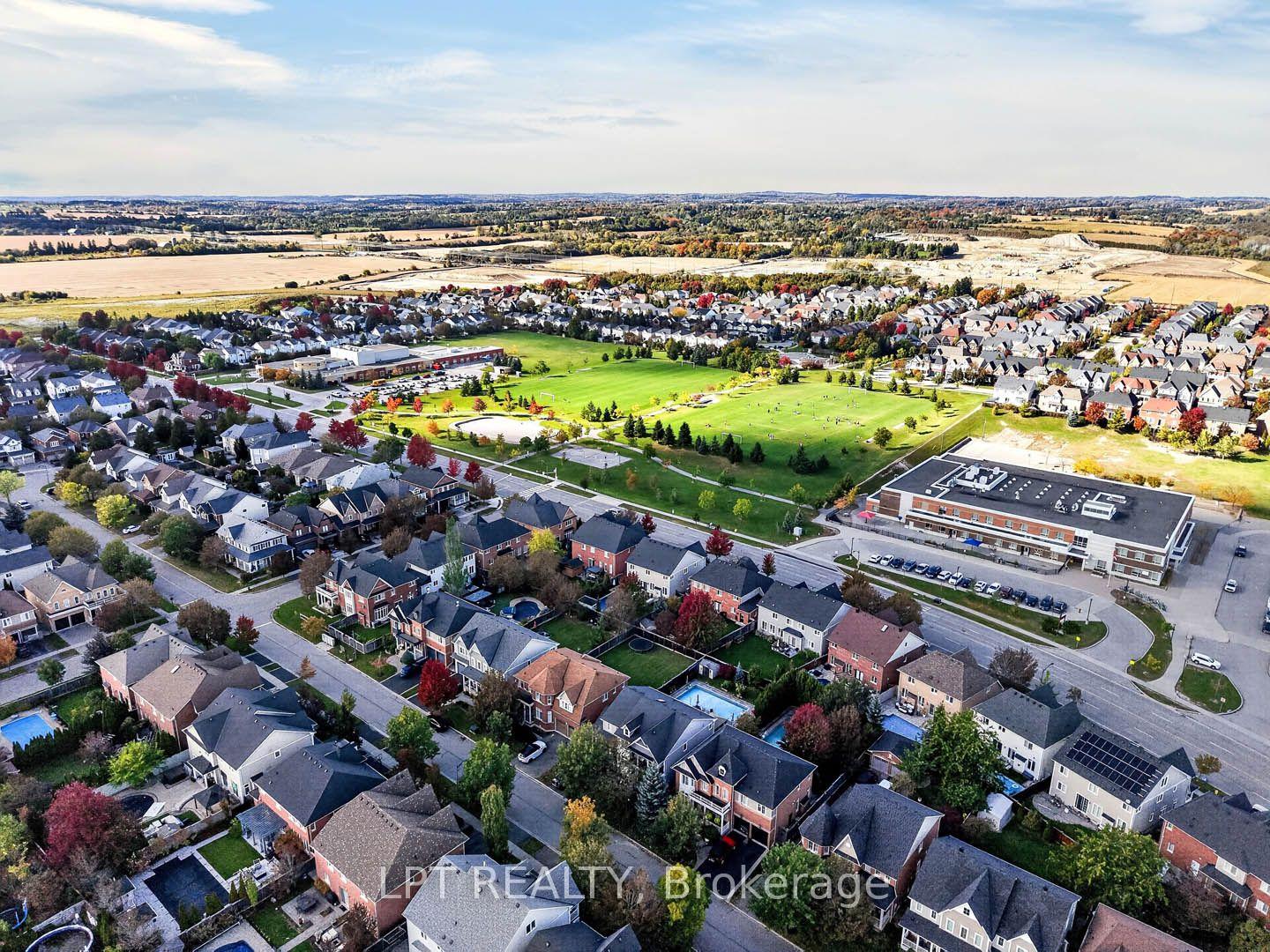 Photo 46 of 32 Primeau Avenue, Whitby, Brooklin — HOMEH