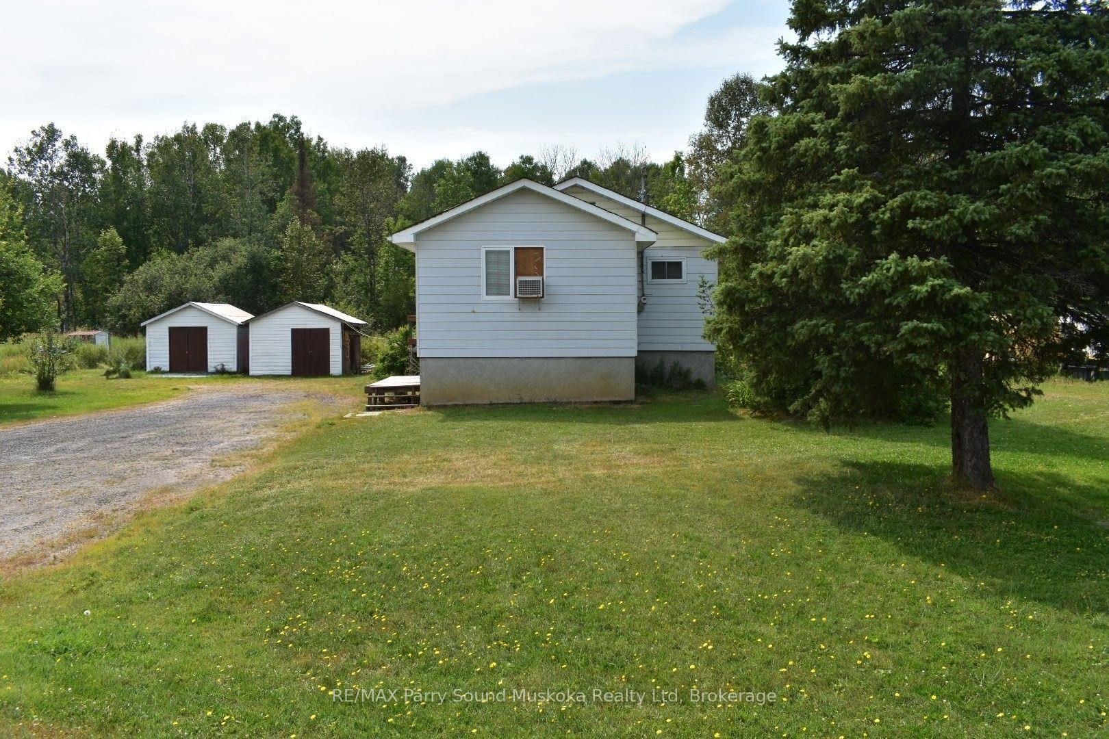 Photo of 1390 69 Highway N