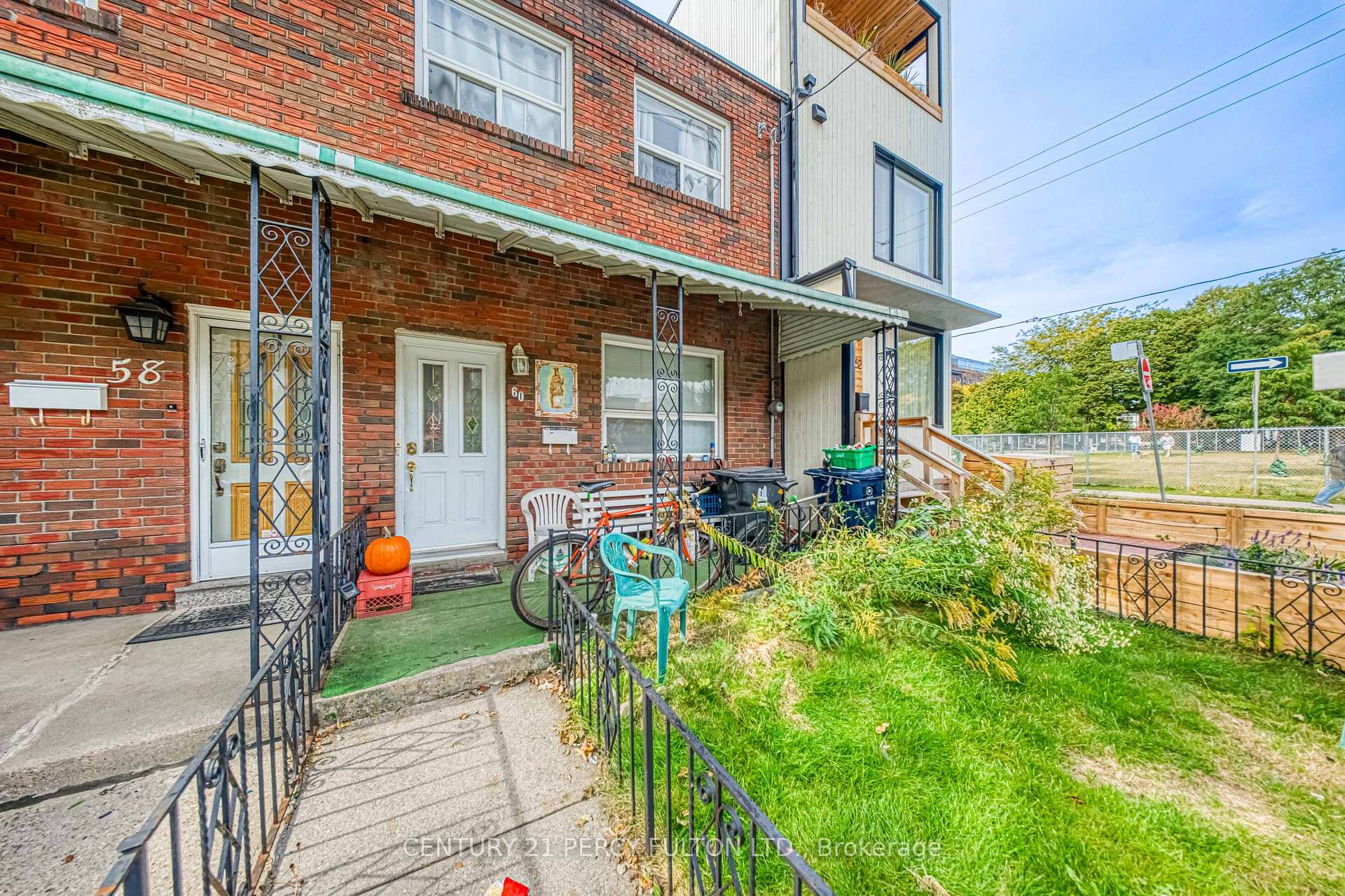 Photo 3 of 60 Fennings Street, Toronto, Trinity-Bellwoods — HOMEH