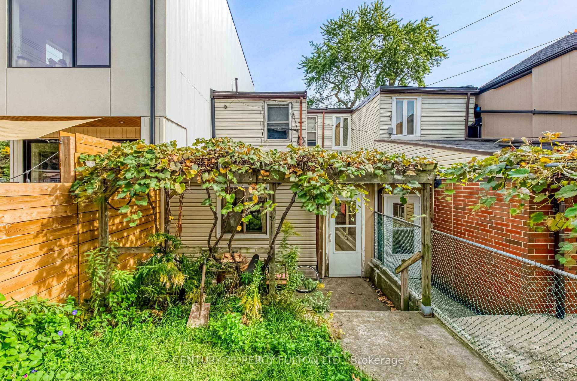 Photo 6 of 60 Fennings Street, Toronto, Trinity-Bellwoods — HOMEH