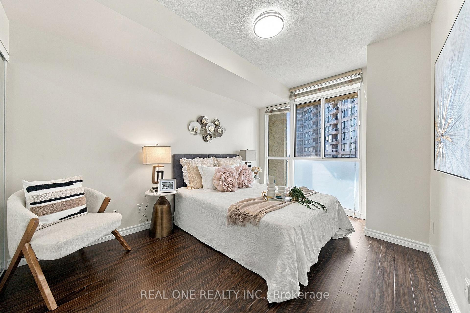 Photo of Unit 1611, 225 Webb Drive