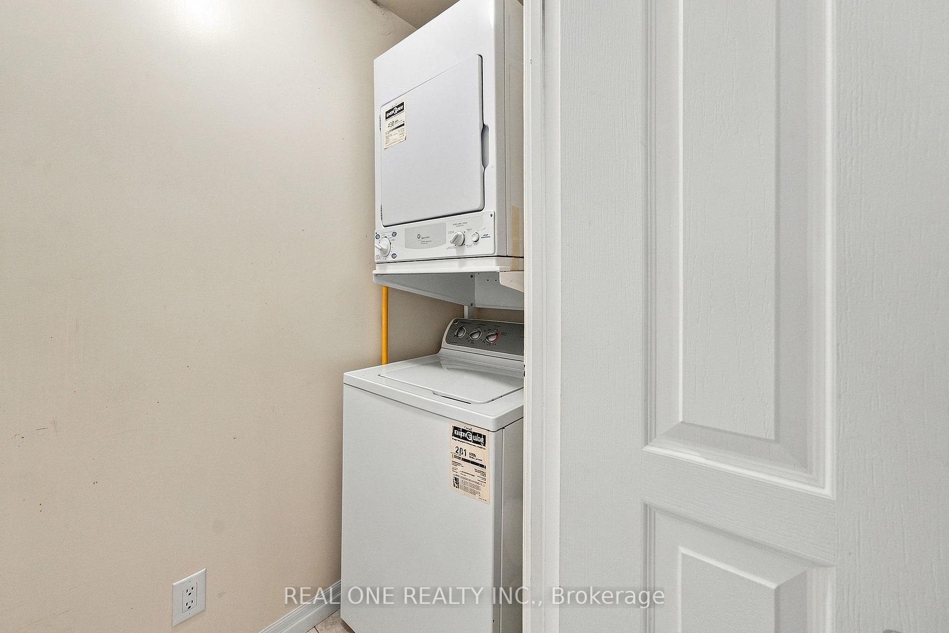 Photo 7 of Unit 1611, 225 Webb Drive, Mississauga, City Centre — HOMEH