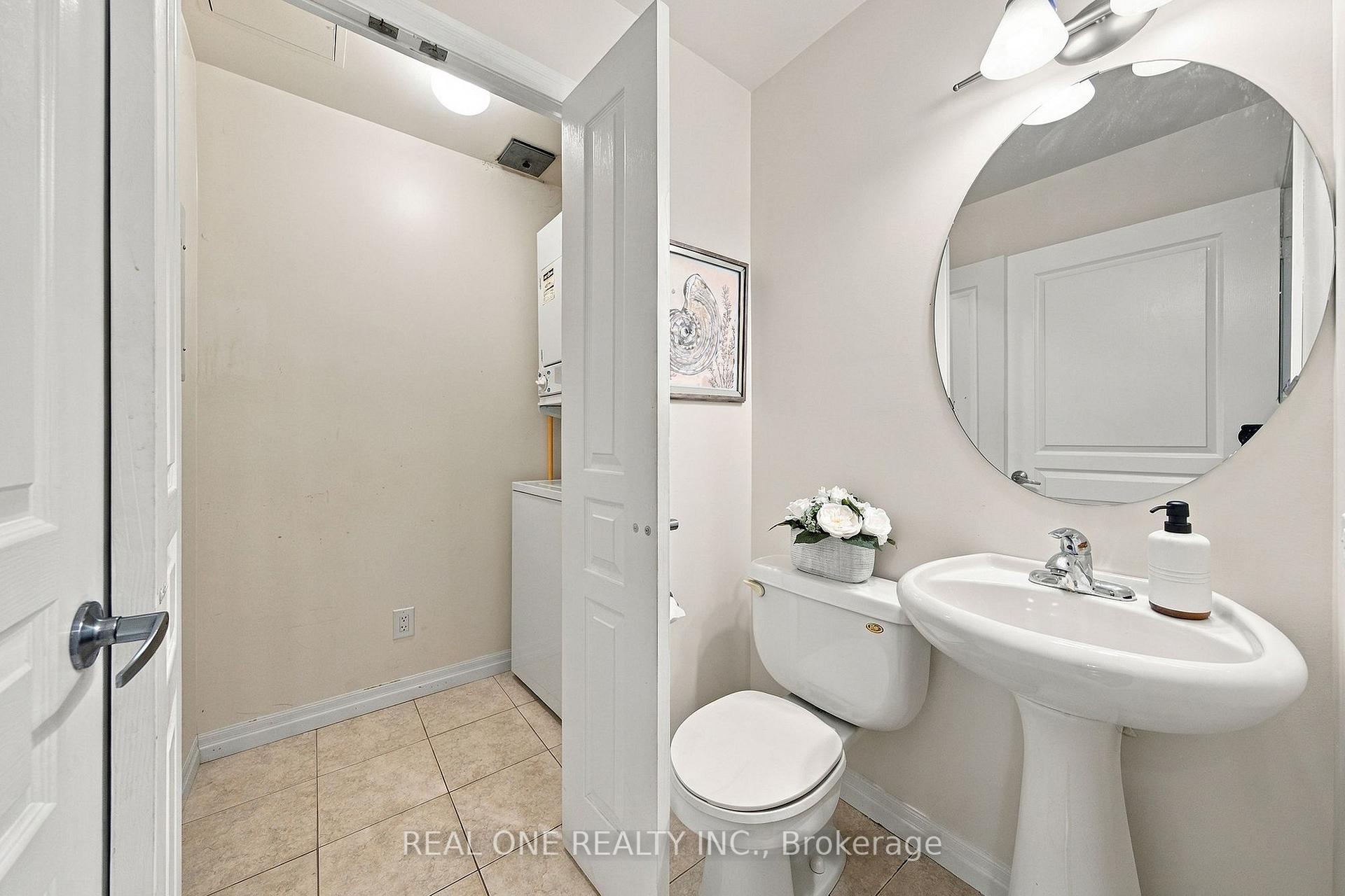Photo 8 of Unit 1611, 225 Webb Drive, Mississauga, City Centre — HOMEH