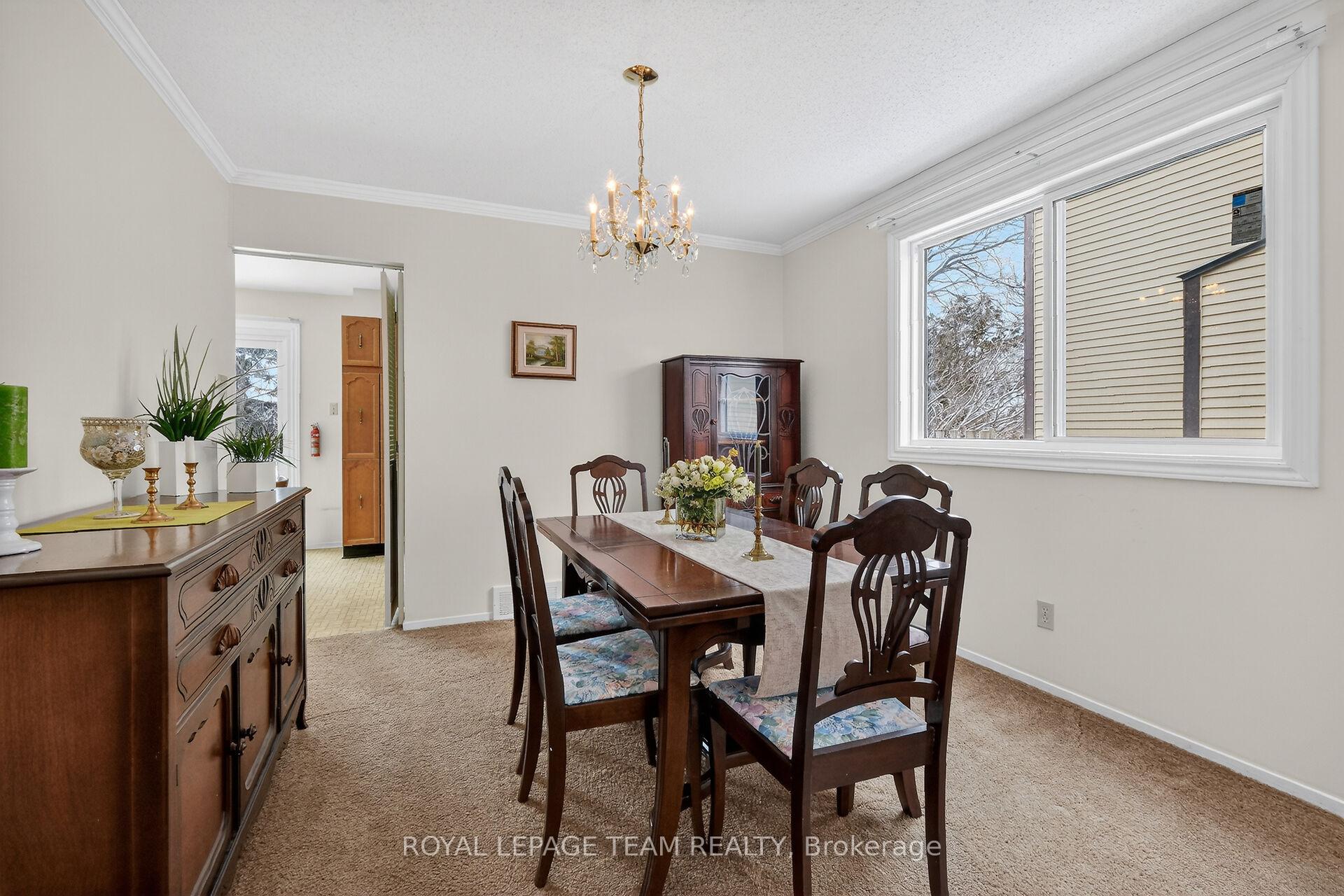 Photo 4 of 97 Huntsman Crescent, Ottawa, Kanata - Bridlewood — HOMEH