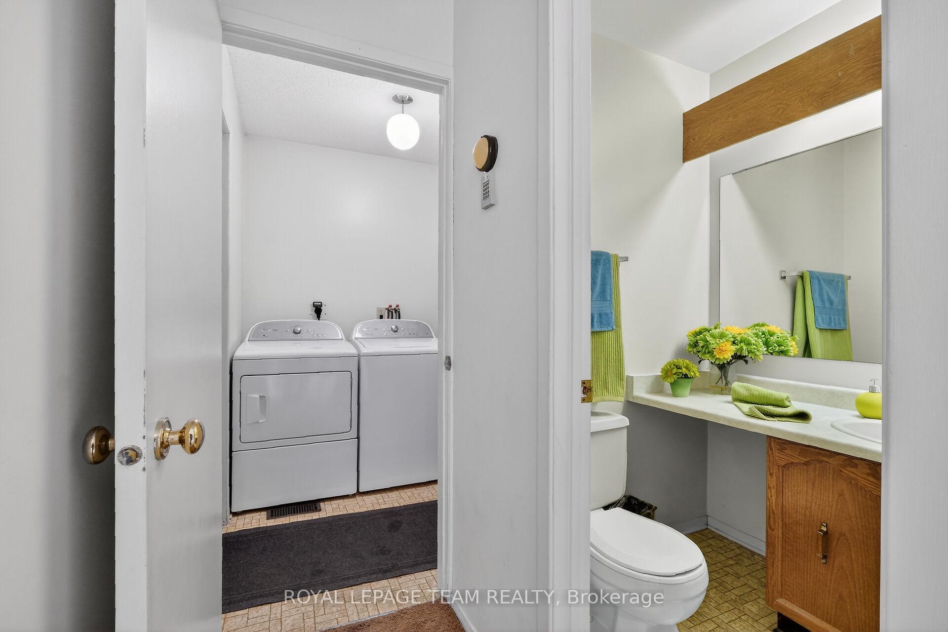 Photo 10 of 97 Huntsman Crescent, Ottawa, Kanata - Bridlewood — HOMEH