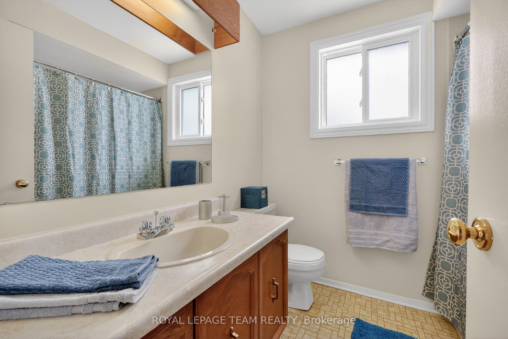 Photo 14 of 97 Huntsman Crescent, Ottawa, Kanata - Bridlewood — HOMEH