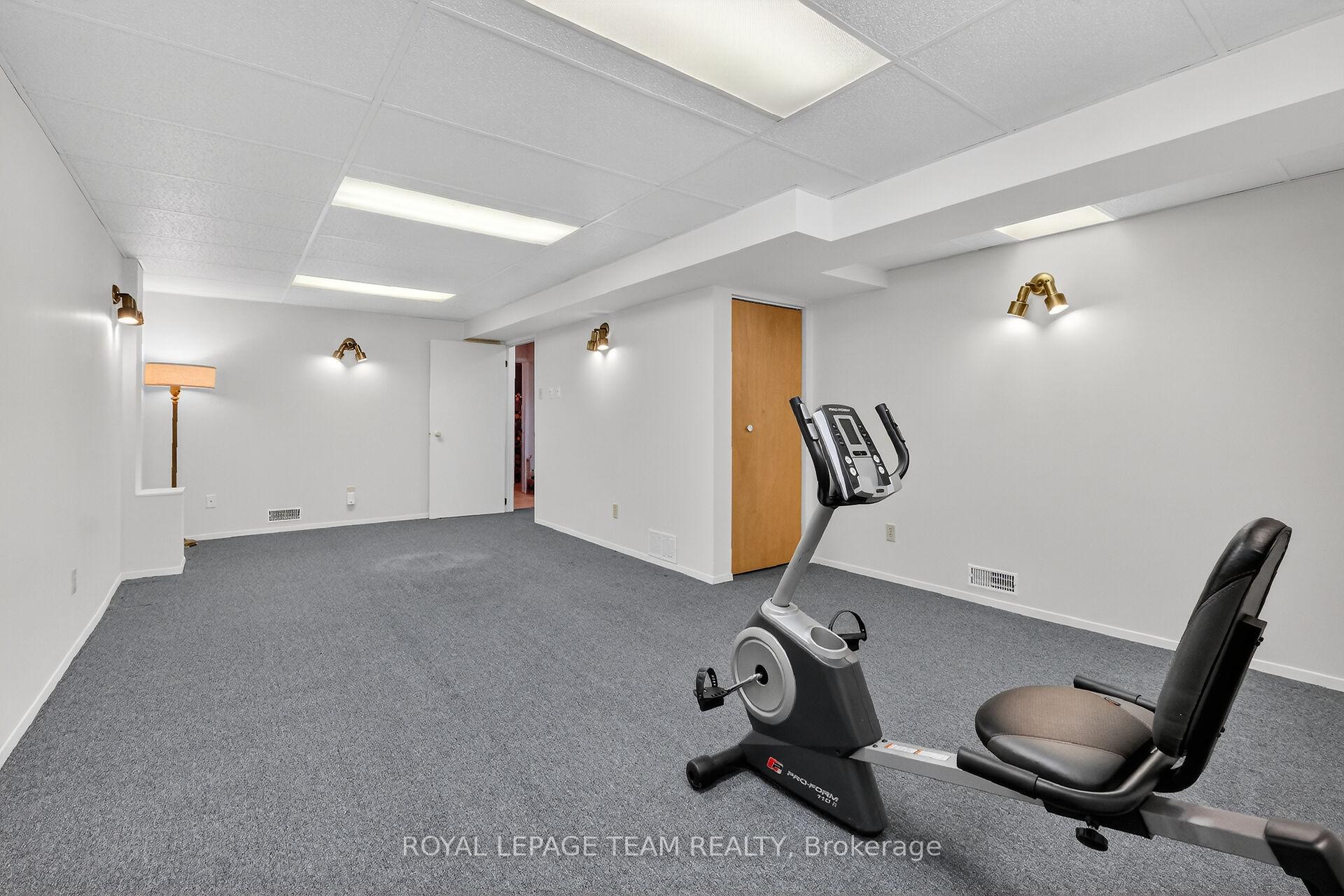 Photo 23 of 97 Huntsman Crescent, Ottawa, Kanata - Bridlewood — HOMEH