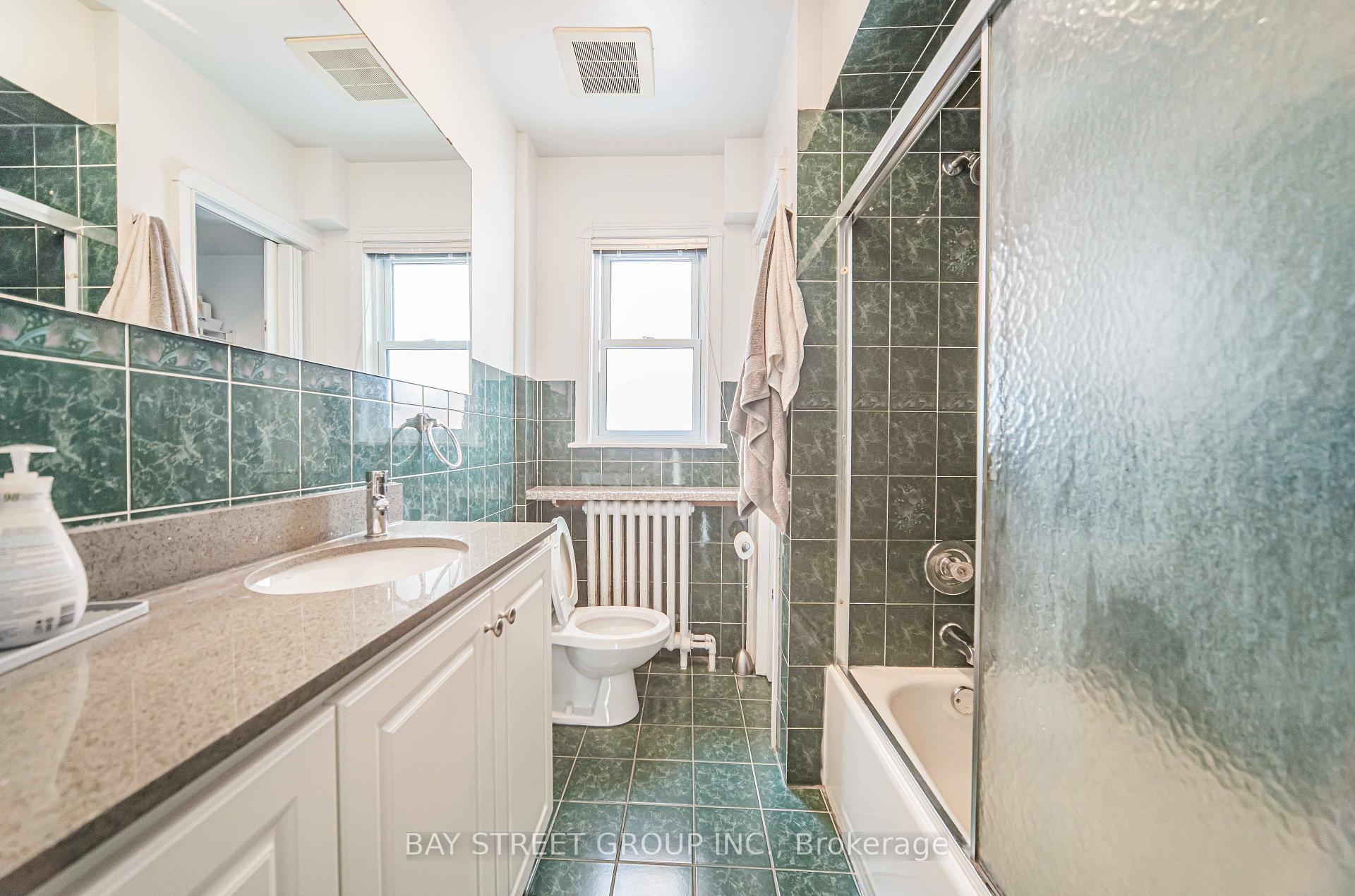 Photo 18 of 65 Spadina Road, Toronto, The Annex — HOMEH
