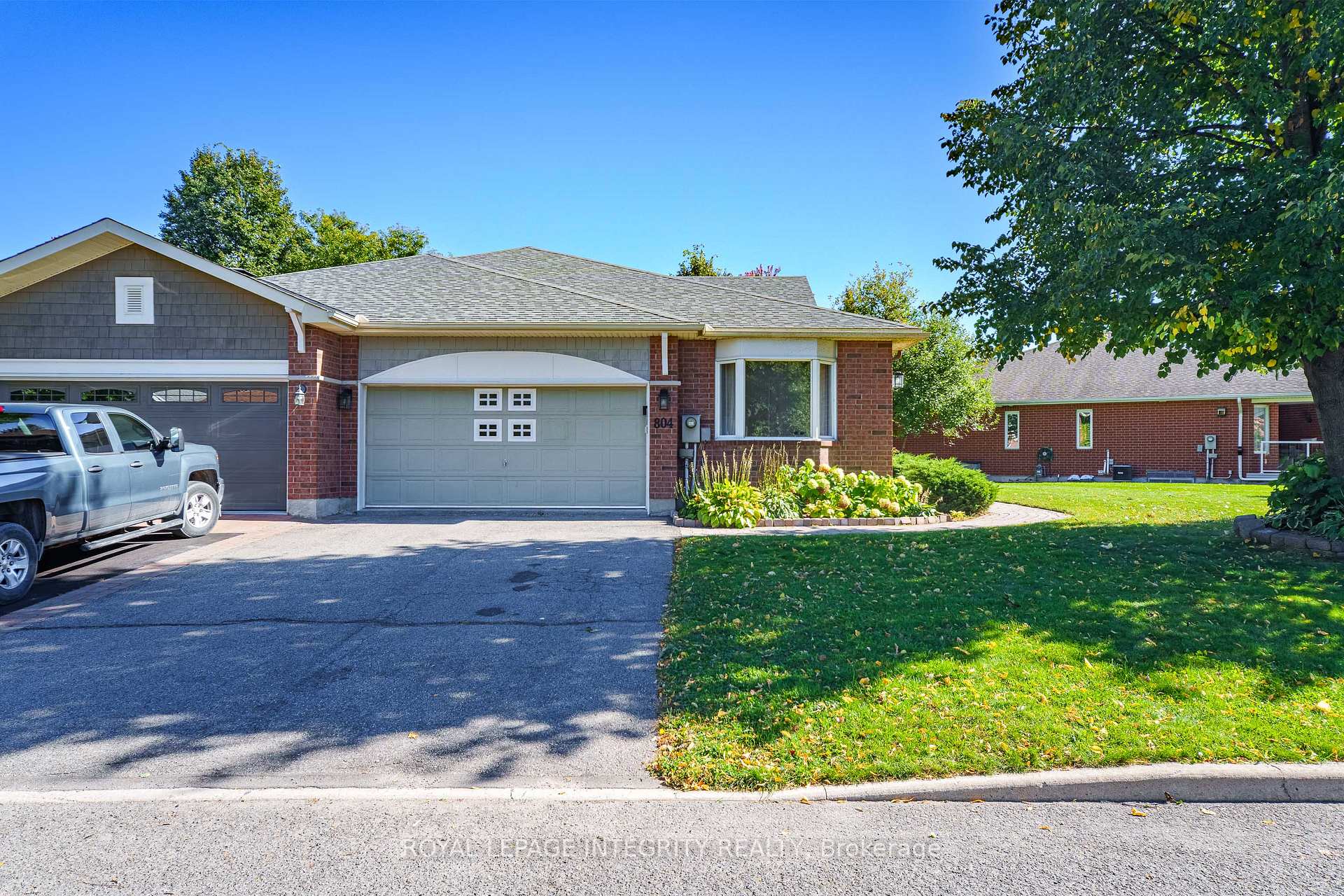 Photo 3 of 804 Hot Springs Way, Ottawa, Riverside South/Gloucester Glen — HOMEH