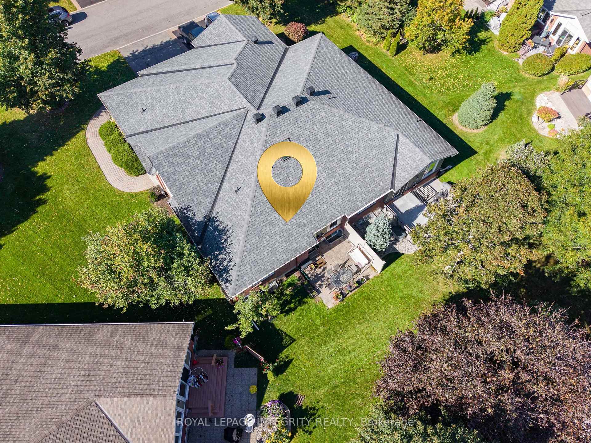 Photo 4 of 804 Hot Springs Way, Ottawa, Riverside South/Gloucester Glen — HOMEH