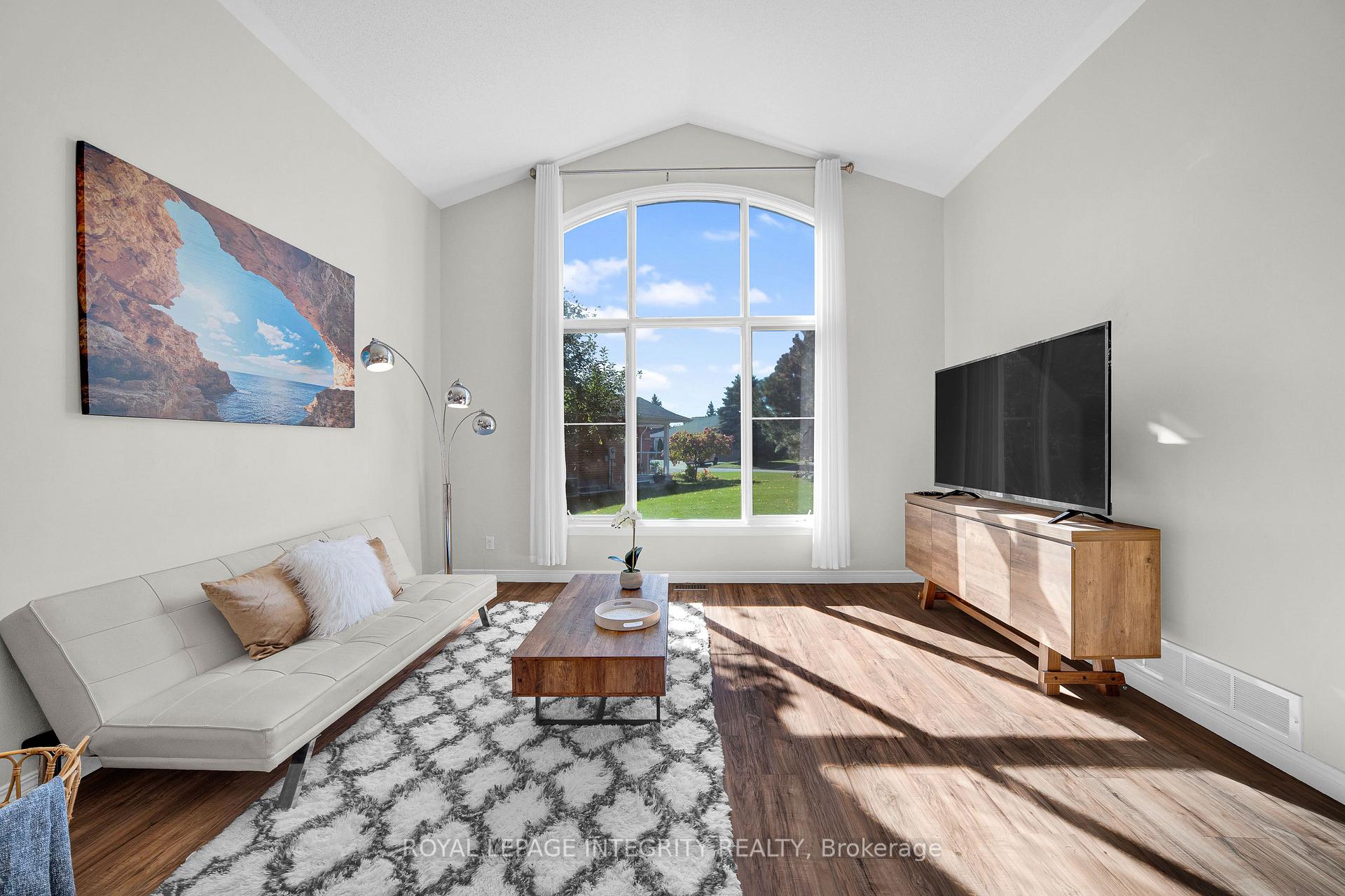 Photo 9 of 804 Hot Springs Way, Ottawa, Riverside South/Gloucester Glen — HOMEH