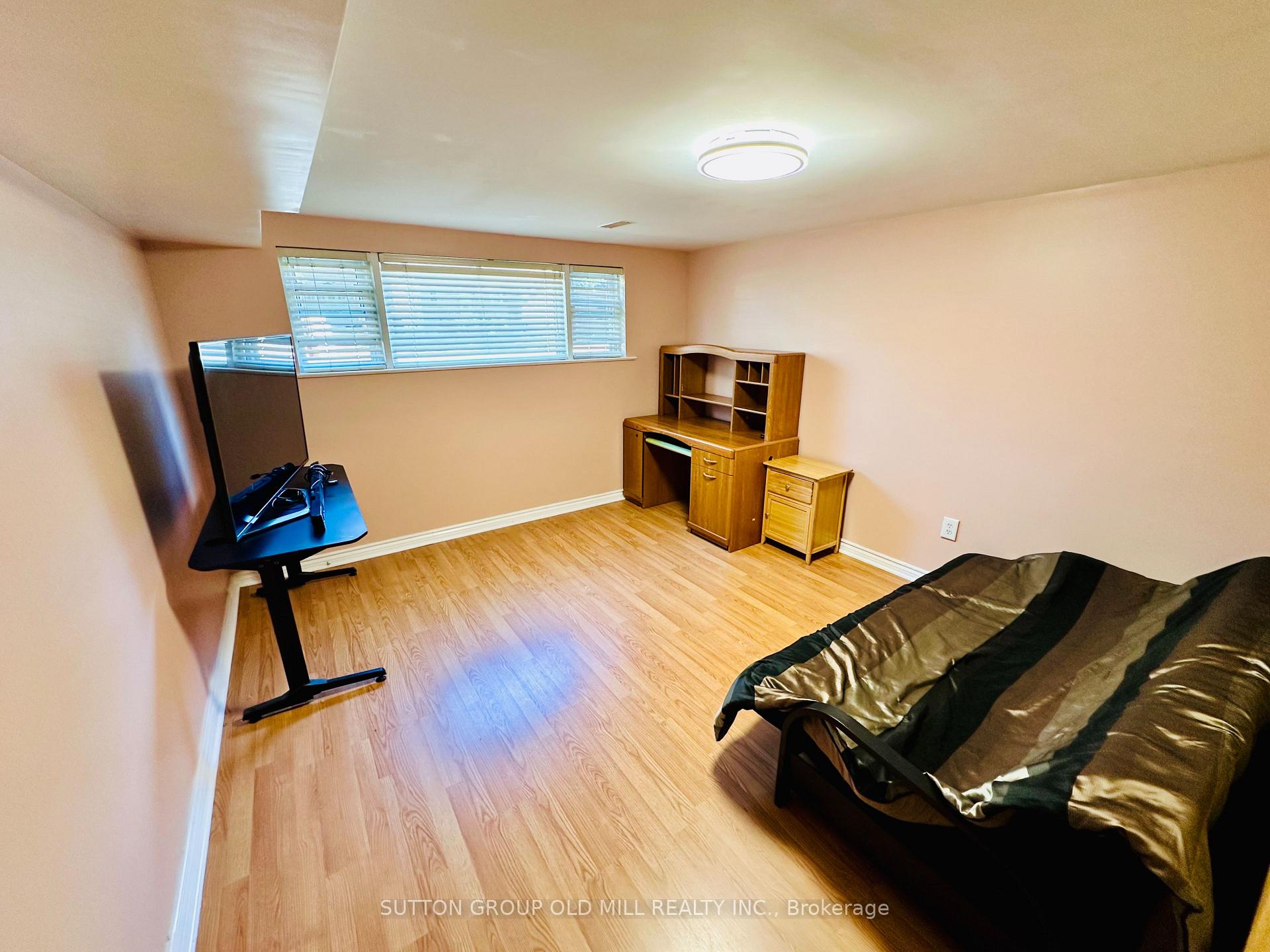 Photo 21 of 232 Aldercrest Road, Etobicoke, Alderwood — HOMEH