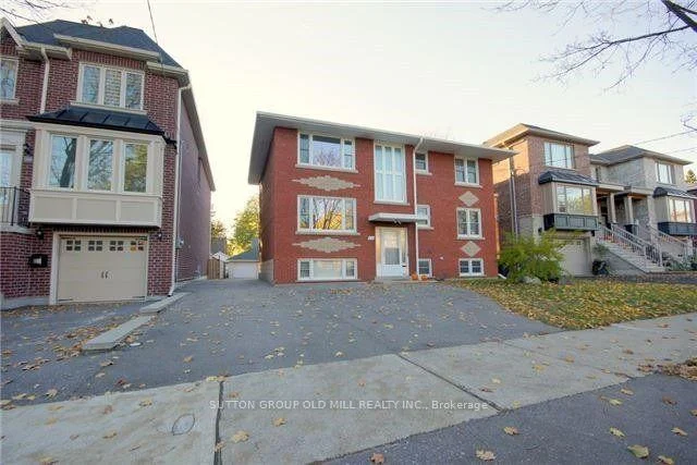 Photo 2 of 232 Aldercrest Road, Etobicoke, Alderwood — HOMEH