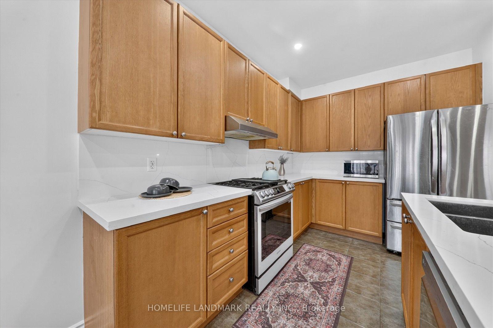 Photo 19 of 3 Wheelwright Drive, Richmond Hill, Oak Ridges Lake Wilcox — HOMEH