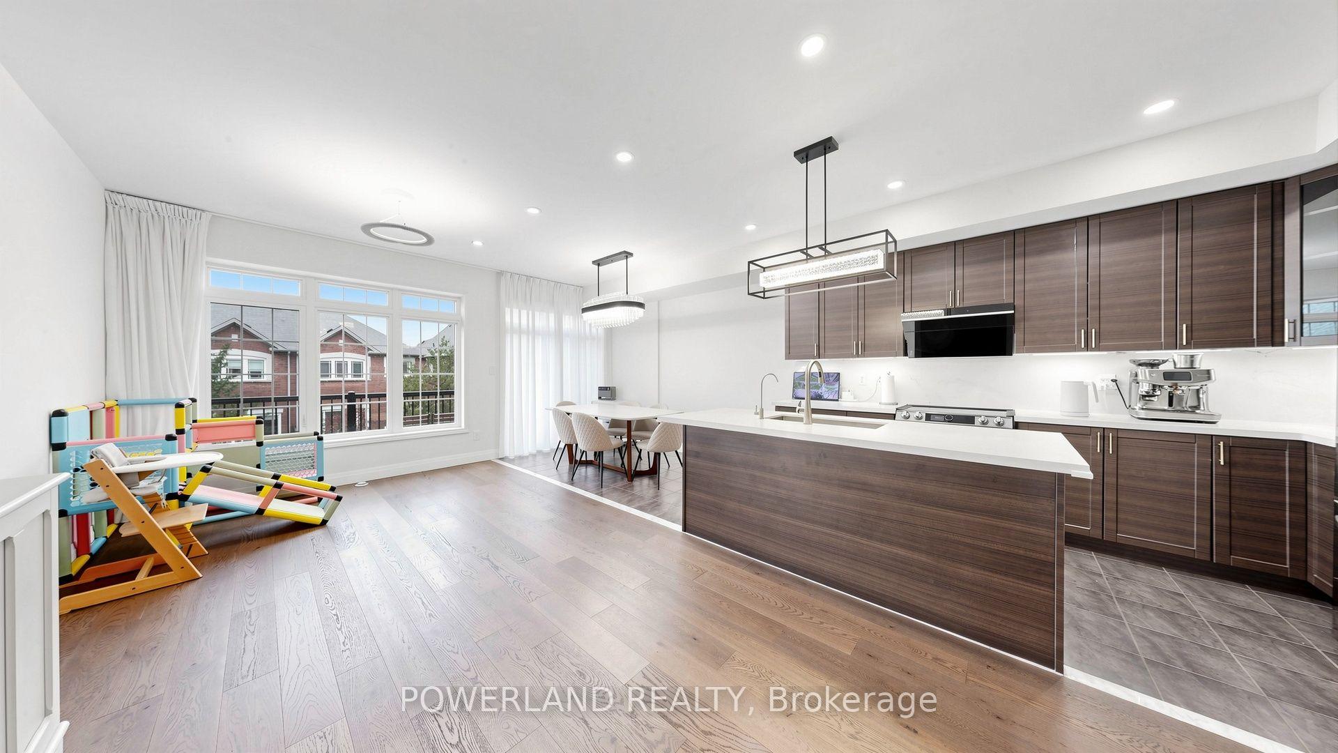 Photo 4 of 259 Dundas Way, Markham, Greensborough — HOMEH