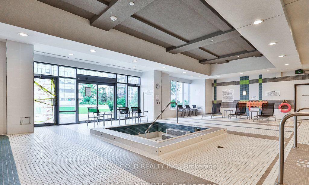 Photo 7 of Unit 910, 3700 highway 7, Vaughan, Vaughan Corporate Centre — HOMEH