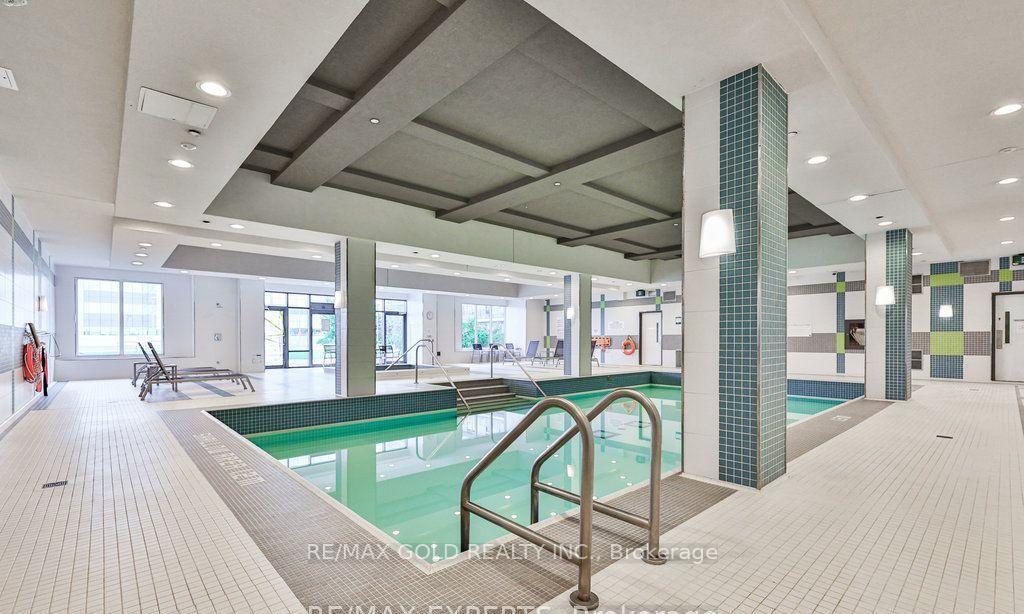 Photo 8 of Unit 910, 3700 highway 7, Vaughan, Vaughan Corporate Centre — HOMEH