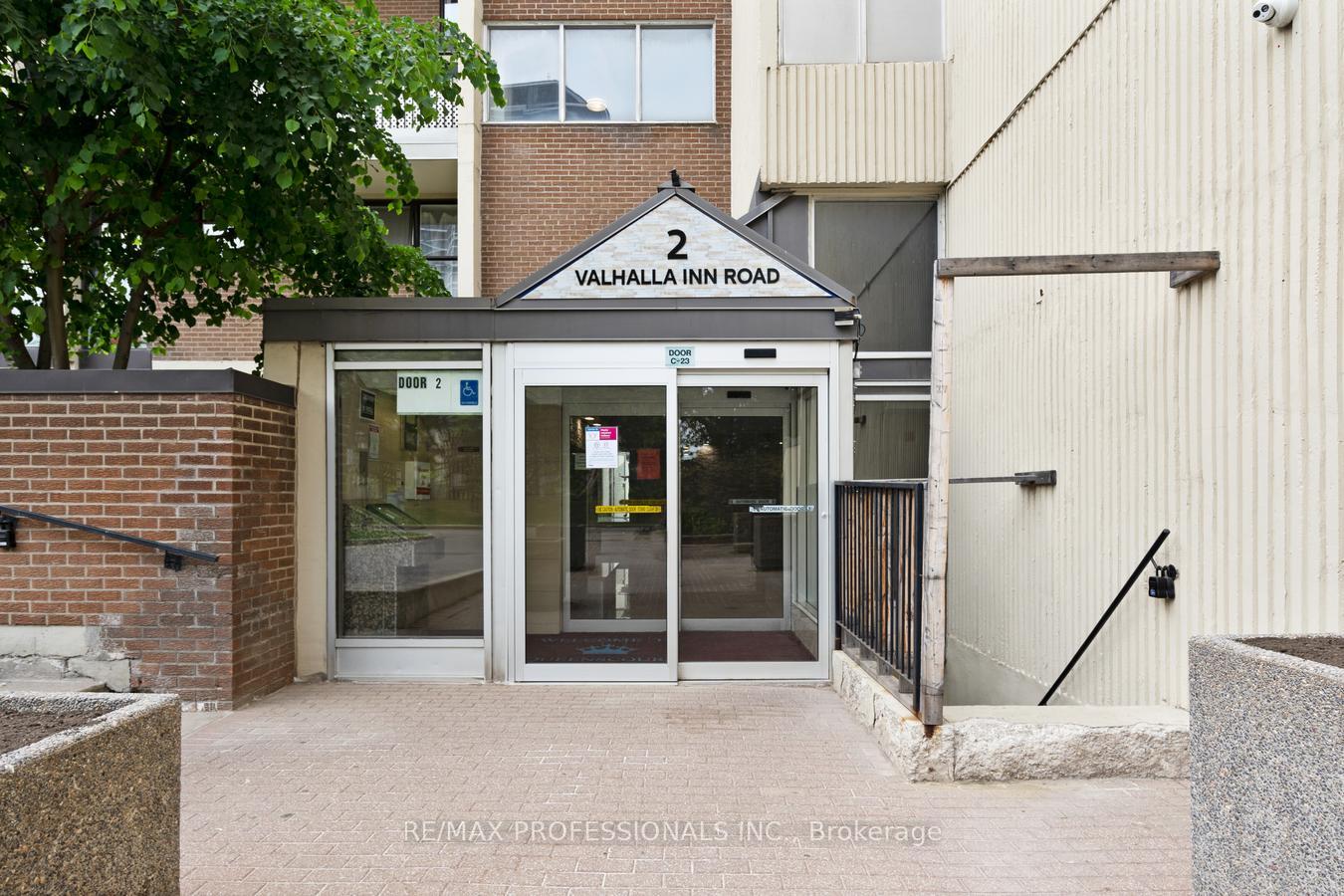Photo 4 of Unit 339, 2 Valhalla Inn Road, Etobicoke, Islington-City Centre West — HOMEH