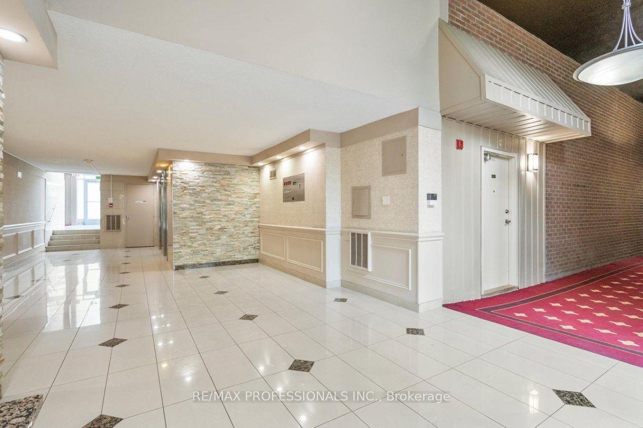 Photo 37 of Unit 339, 2 Valhalla Inn Road, Etobicoke, Islington-City Centre West — HOMEH