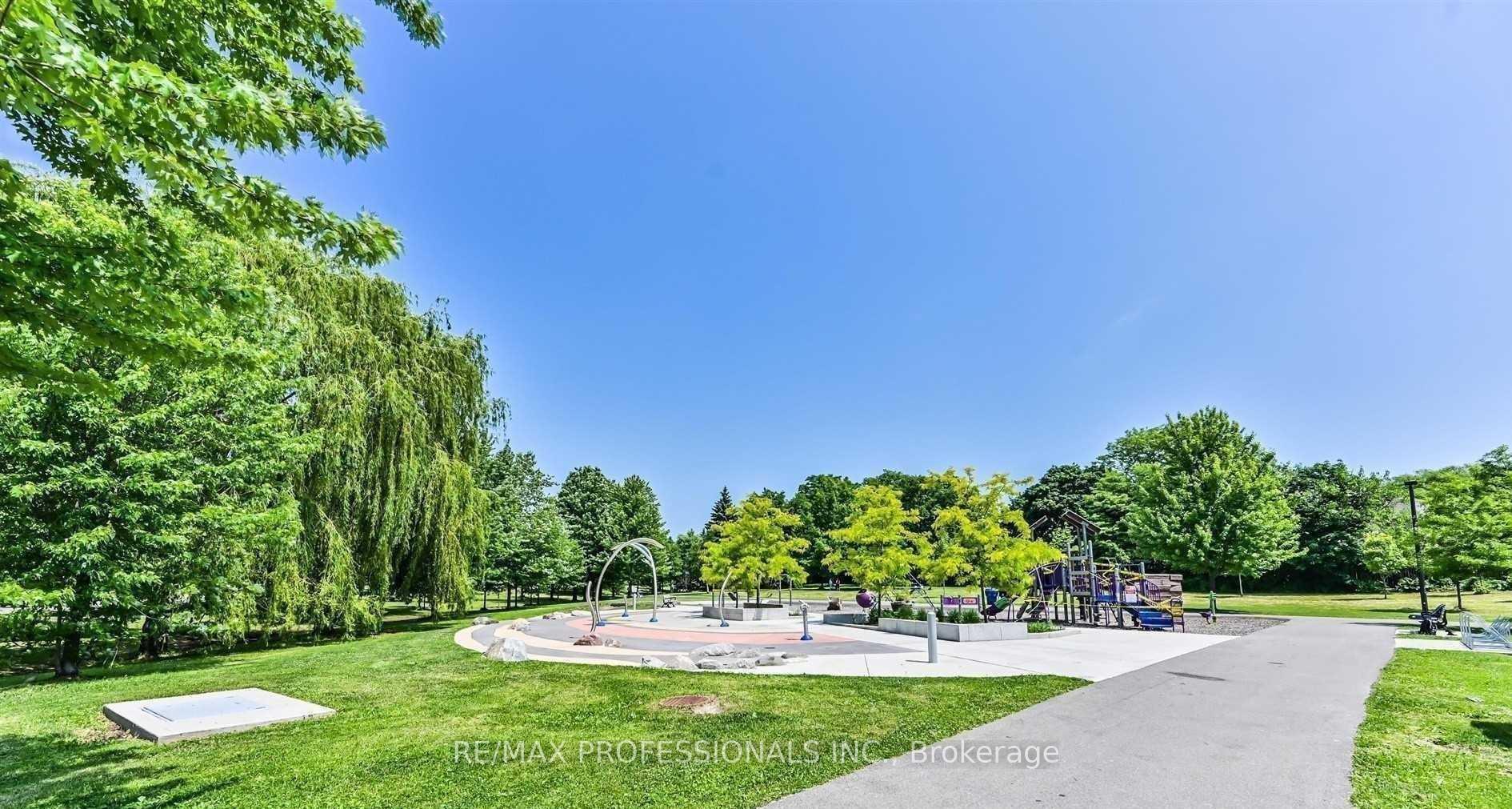 Photo 39 of Unit 339, 2 Valhalla Inn Road, Etobicoke, Islington-City Centre West — HOMEH