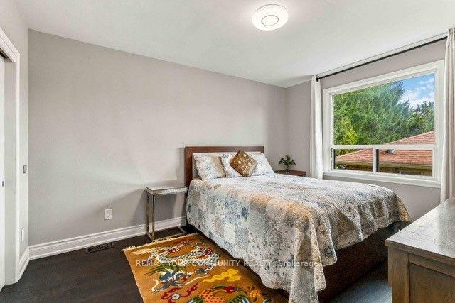 Photo 22 of 2 Munhall Road, Etobicoke, Humber Heights — HOMEH