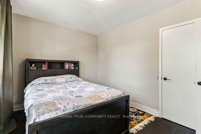 Photo 25 of 2 Munhall Road, Etobicoke, Humber Heights — HOMEH