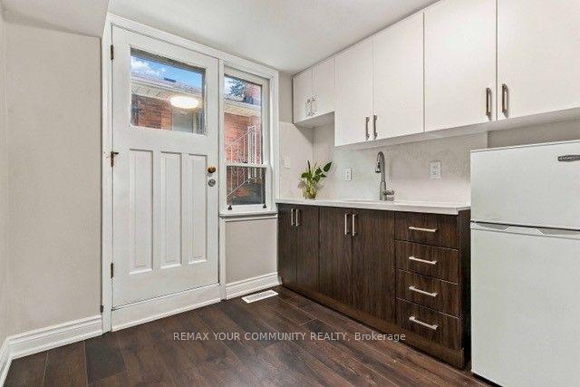 Photo 30 of 2 Munhall Road, Etobicoke, Humber Heights — HOMEH