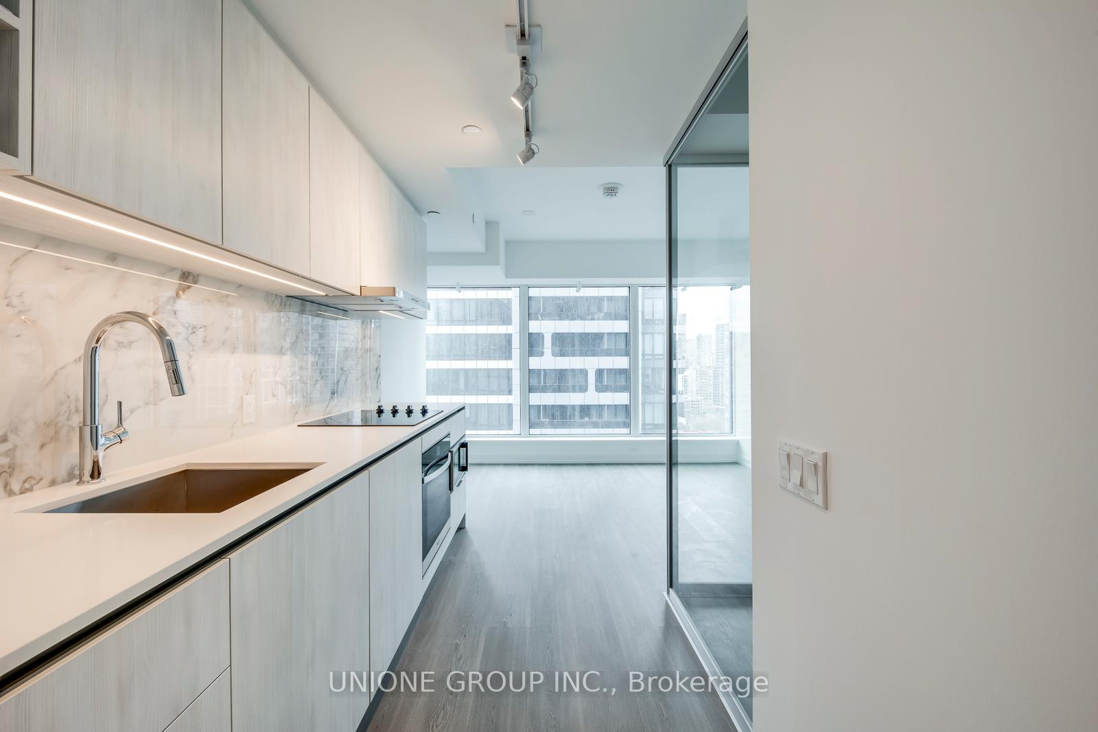 Photo 5 of Unit 2506, 8 Wellesley Street W, Toronto, Bay Street Corridor — HOMEH