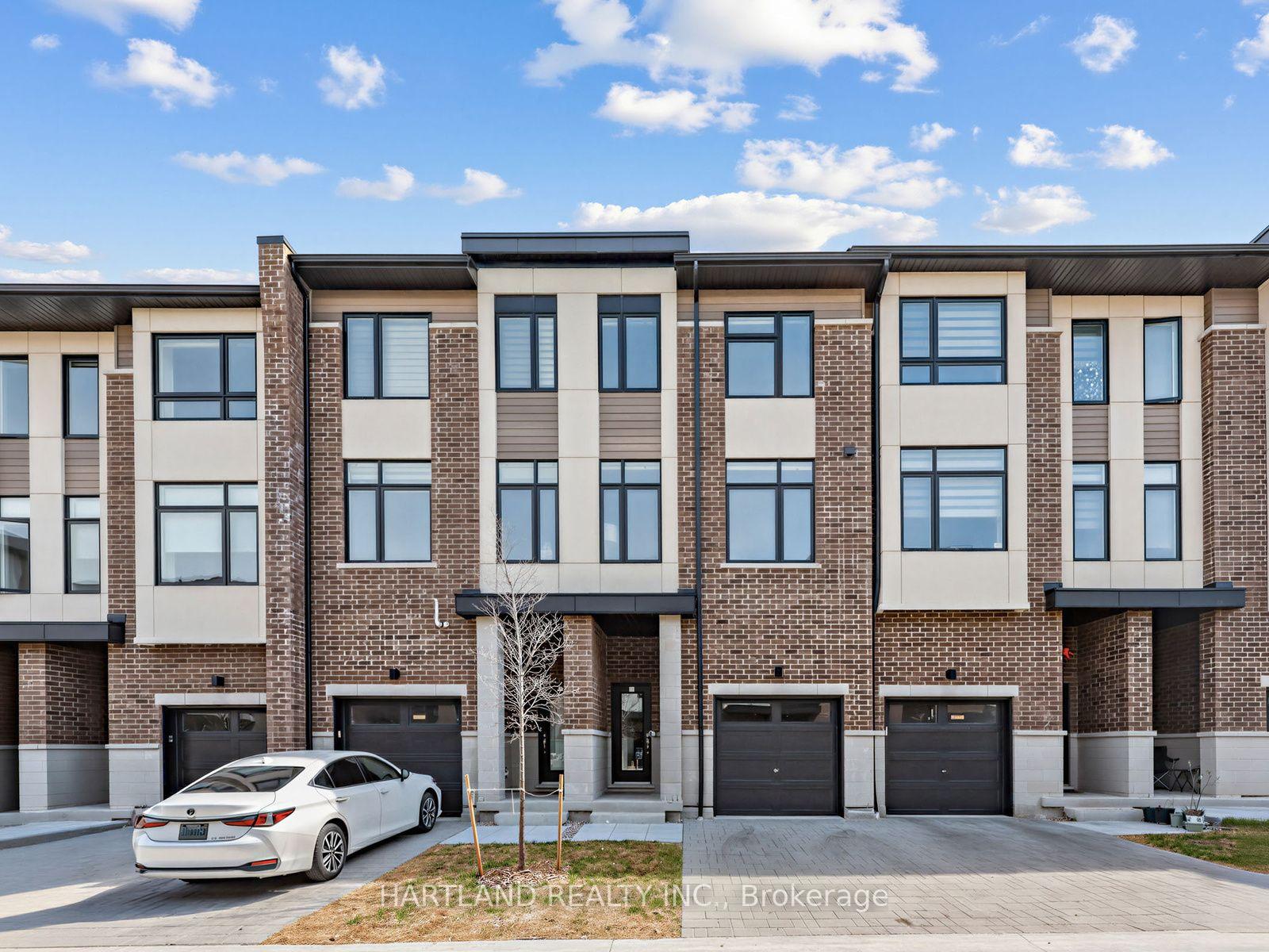 Photo of Unit 503, 1695 Dersan Street