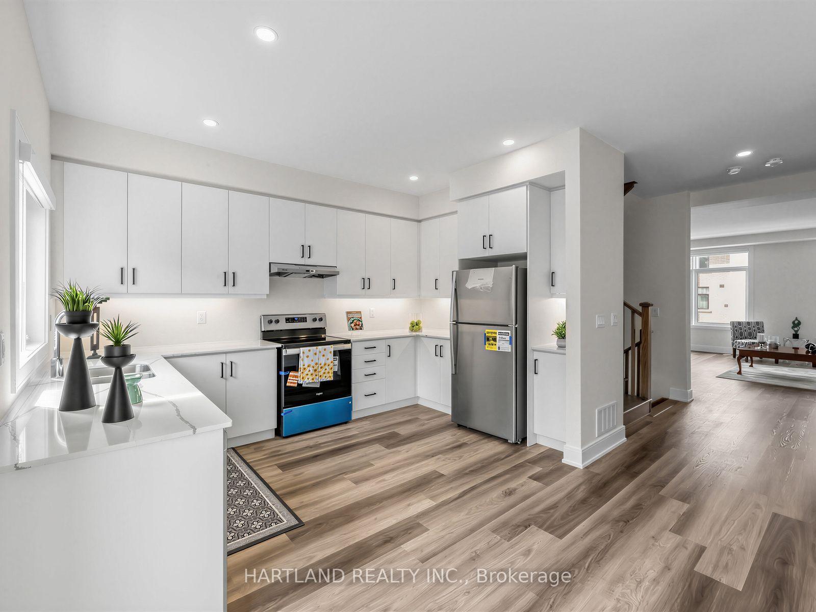 Photo 6 of Unit 503, 1695 Dersan Street, Pickering, Duffin Heights — HOMEH