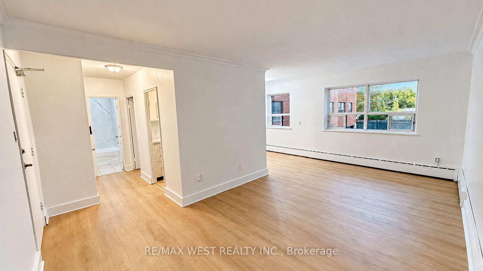 Photo 3 of Unit 110, 1243 Broadview Avenue, Toronto, Broadview North — HOMEH