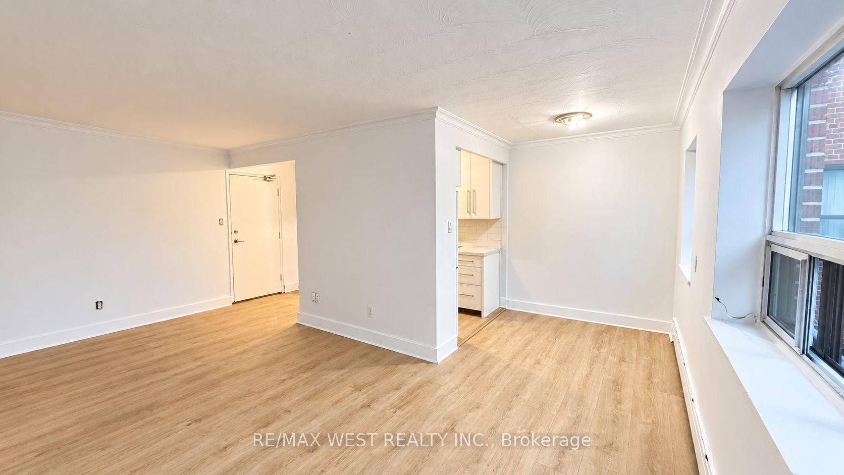Photo 5 of Unit 110, 1243 Broadview Avenue, Toronto, Broadview North — HOMEH