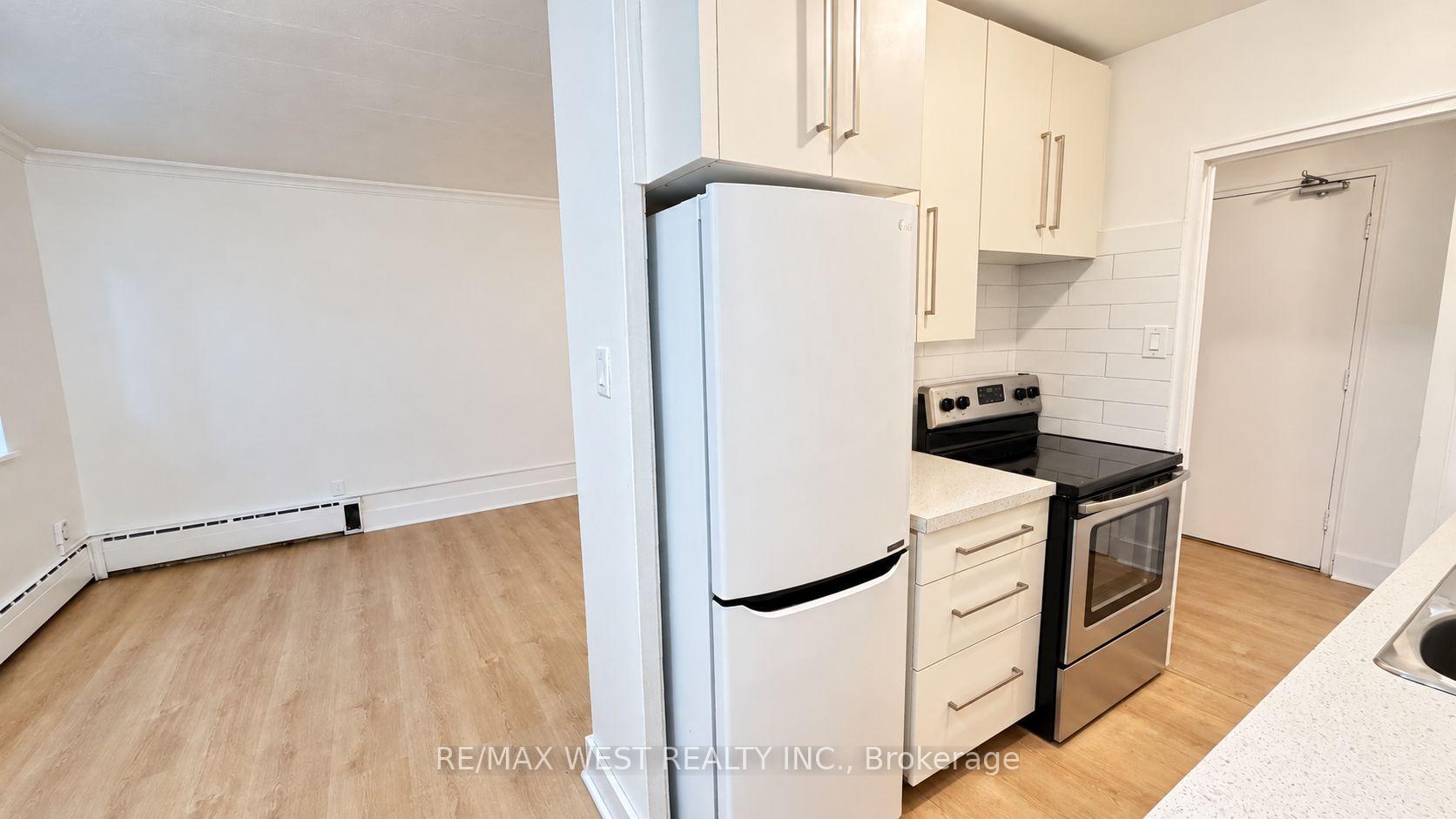 Photo 9 of Unit 110, 1243 Broadview Avenue, Toronto, Broadview North — HOMEH
