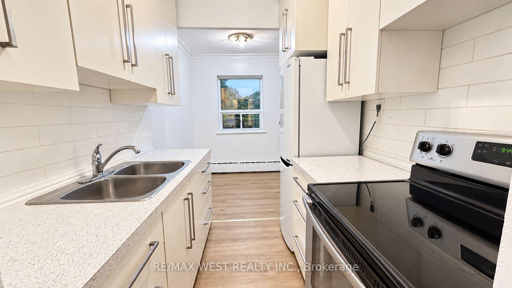 Photo 13 of Unit 110, 1243 Broadview Avenue, Toronto, Broadview North — HOMEH