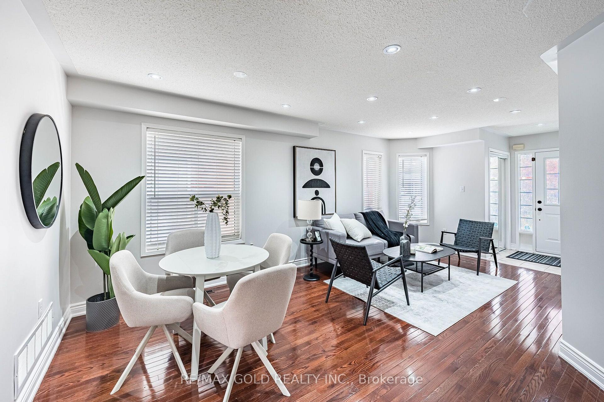 Photo 8 of 21 Edenvalley Road, Brampton, Fletcher's Meadow — HOMEH