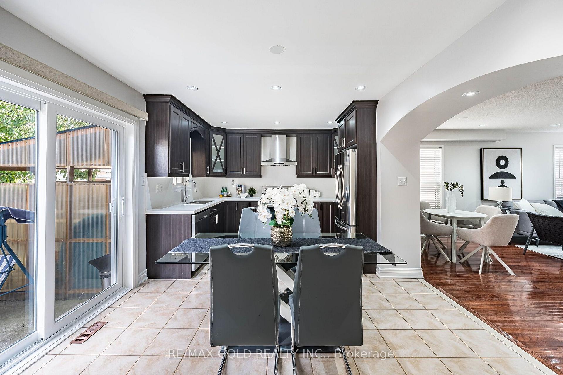 Photo 15 of 21 Edenvalley Road, Brampton, Fletcher's Meadow — HOMEH
