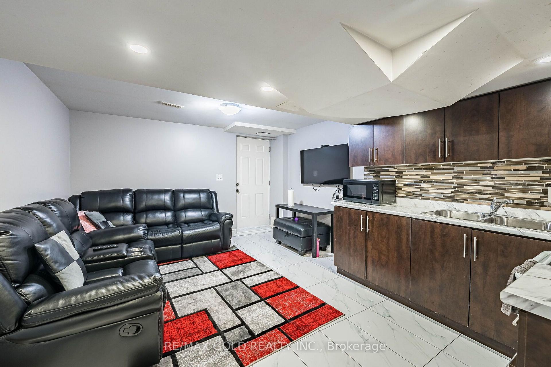 Photo 31 of 21 Edenvalley Road, Brampton, Fletcher's Meadow — HOMEH