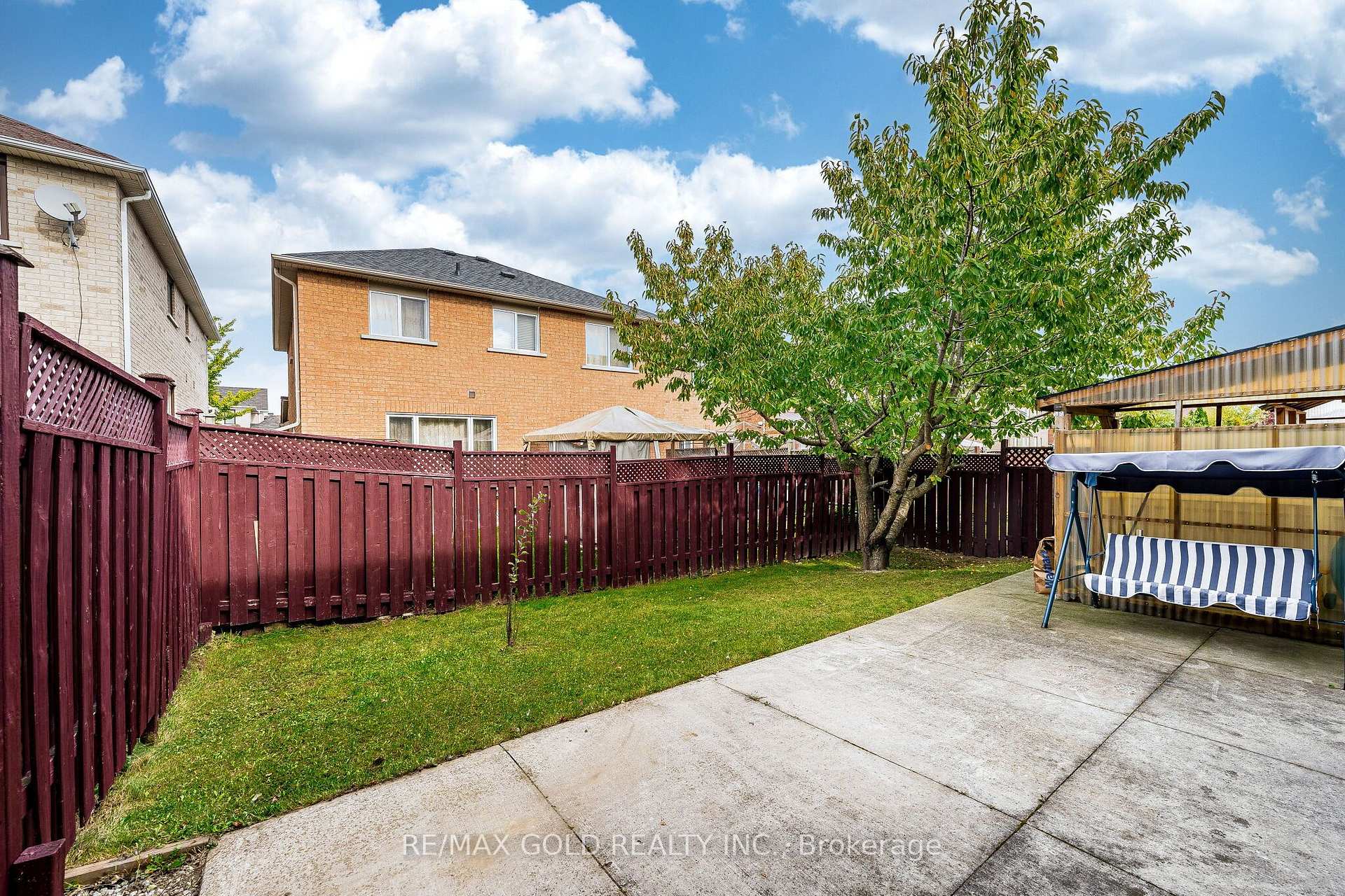 Photo 39 of 21 Edenvalley Road, Brampton, Fletcher's Meadow — HOMEH