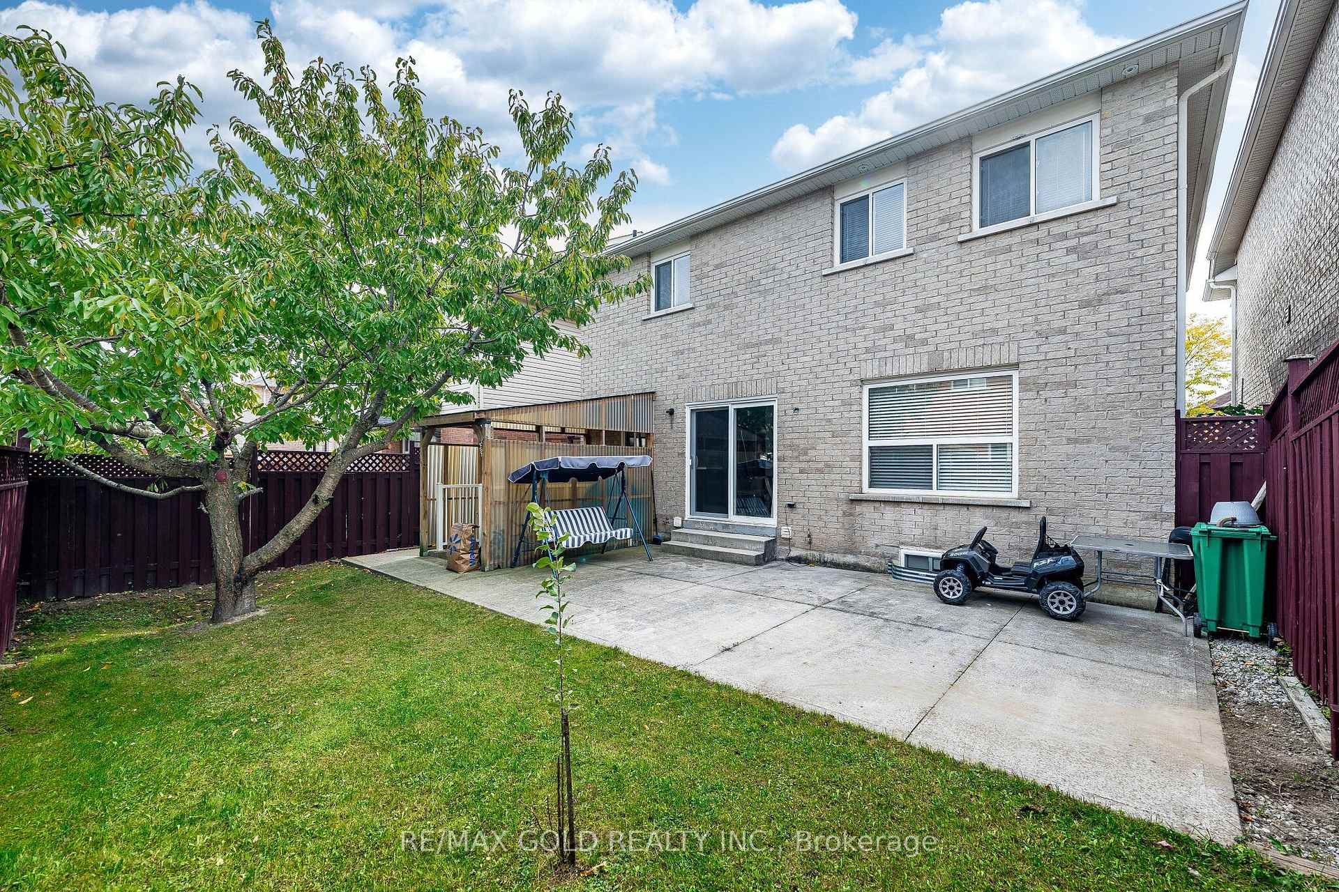 Photo 40 of 21 Edenvalley Road, Brampton, Fletcher's Meadow — HOMEH