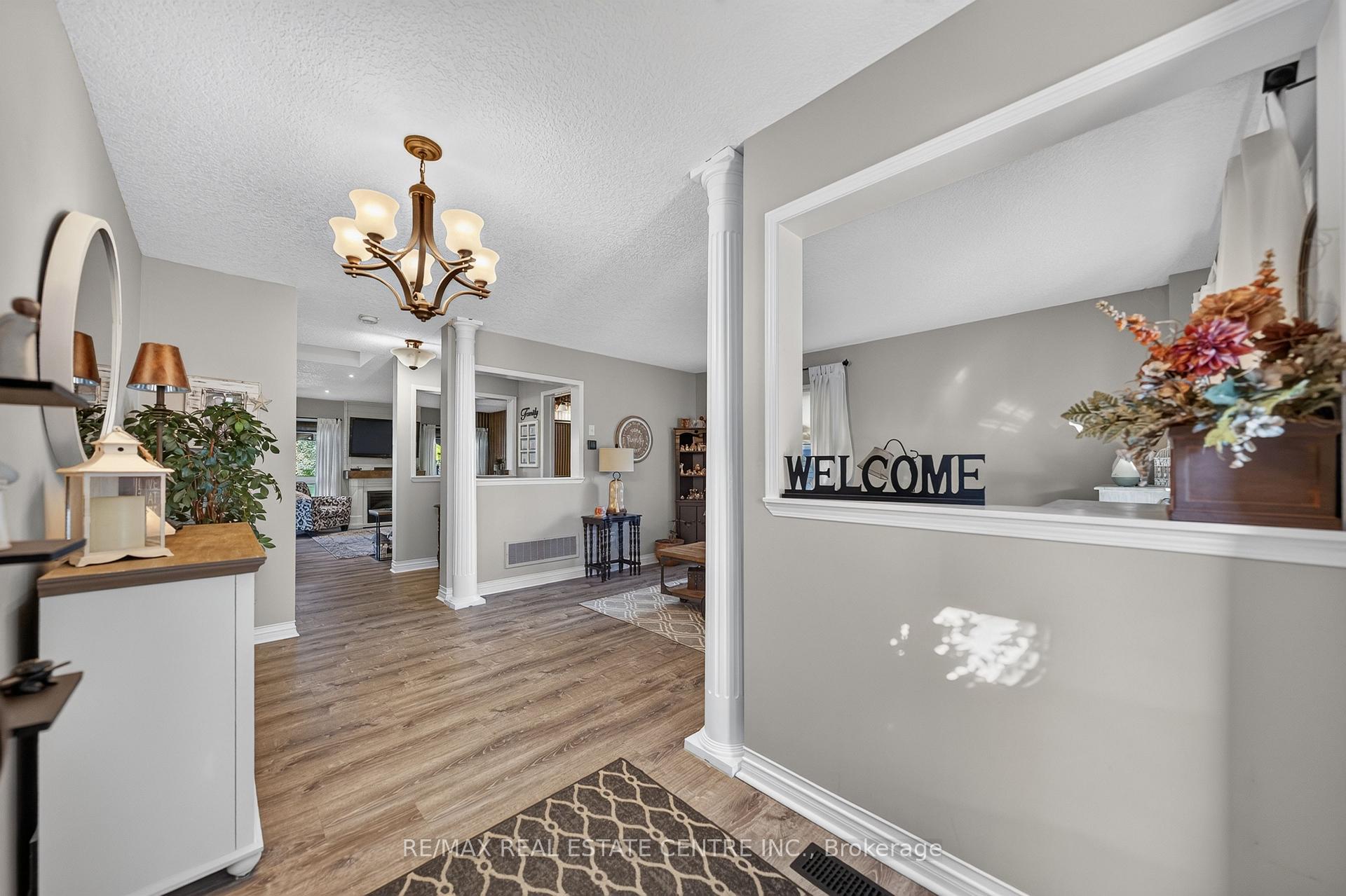 Photo 10 of 6 Mathews Court, Brantford, Empire — HOMEH