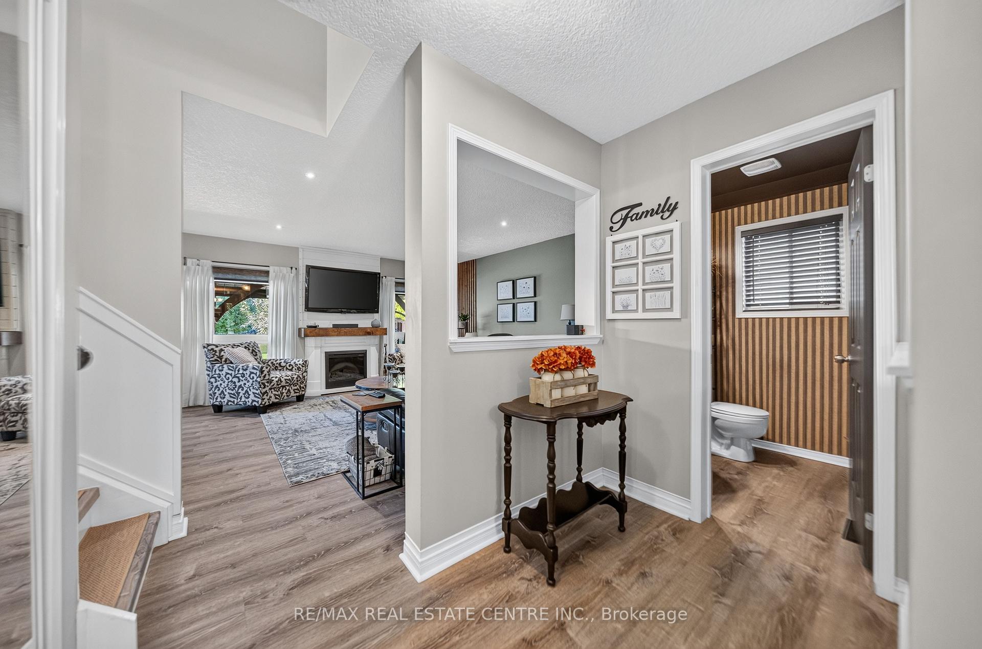 Photo 14 of 6 Mathews Court, Brantford, Empire — HOMEH